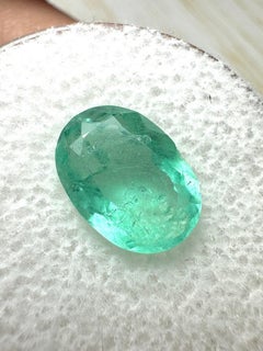 Smeraldo colombiano verde chiaro e bluastro da 2,63 carati - Pietra di nascita di maggio dal taglio ovale