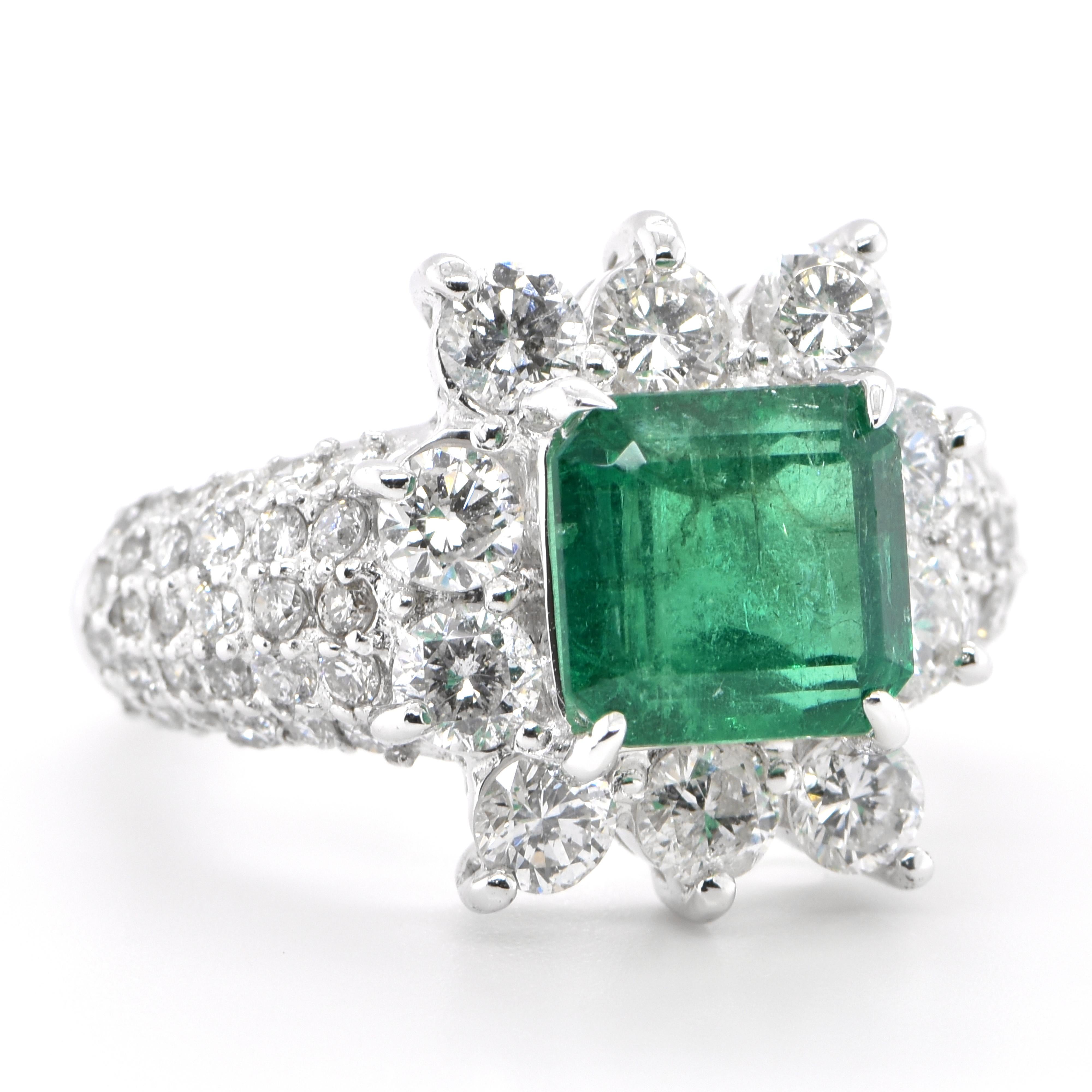 Modern 2.63 Carat Natural Emerald and Diamond Cocktail Ring Set in Platinum For Sale