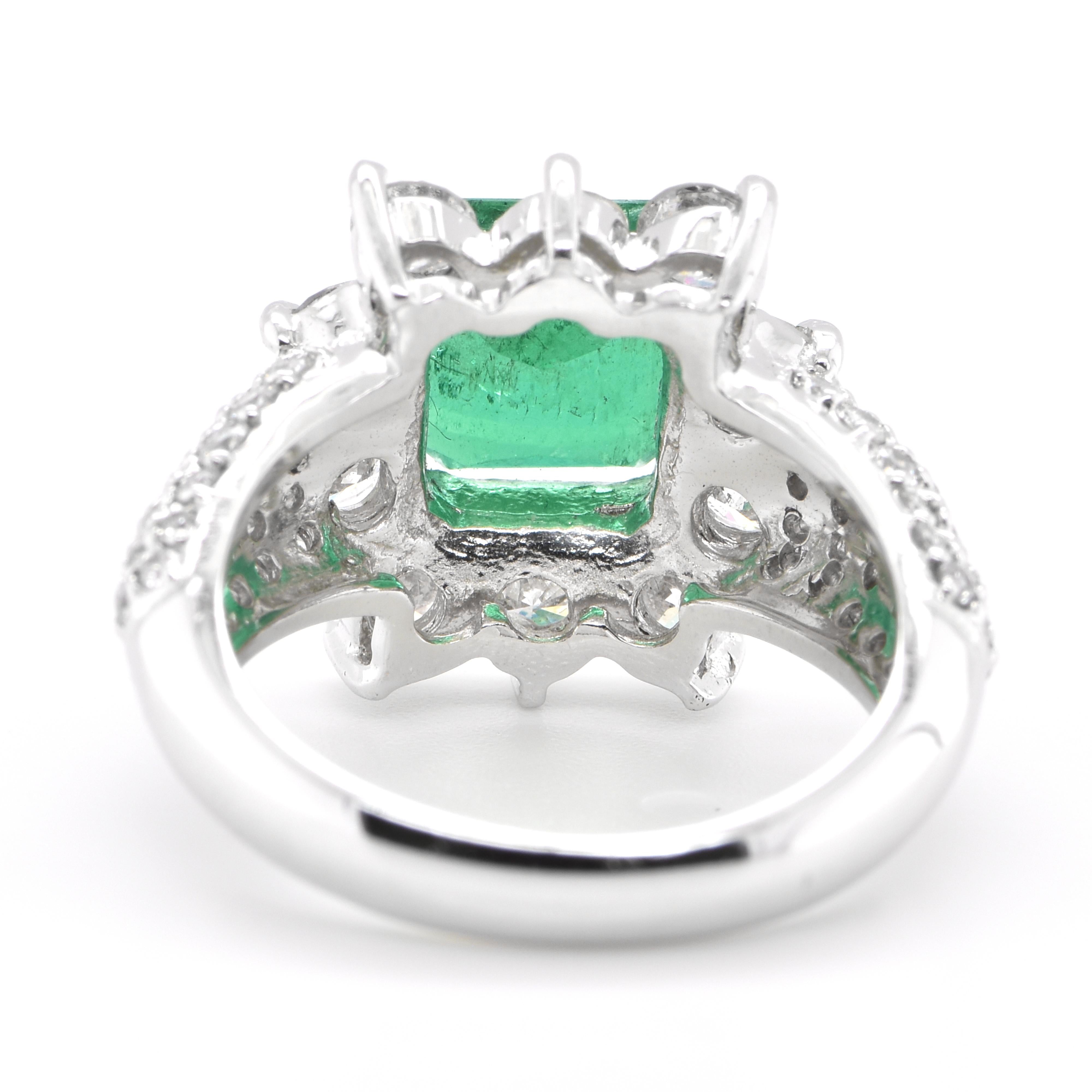 Women's 2.63 Carat Natural Emerald and Diamond Cocktail Ring Set in Platinum For Sale
