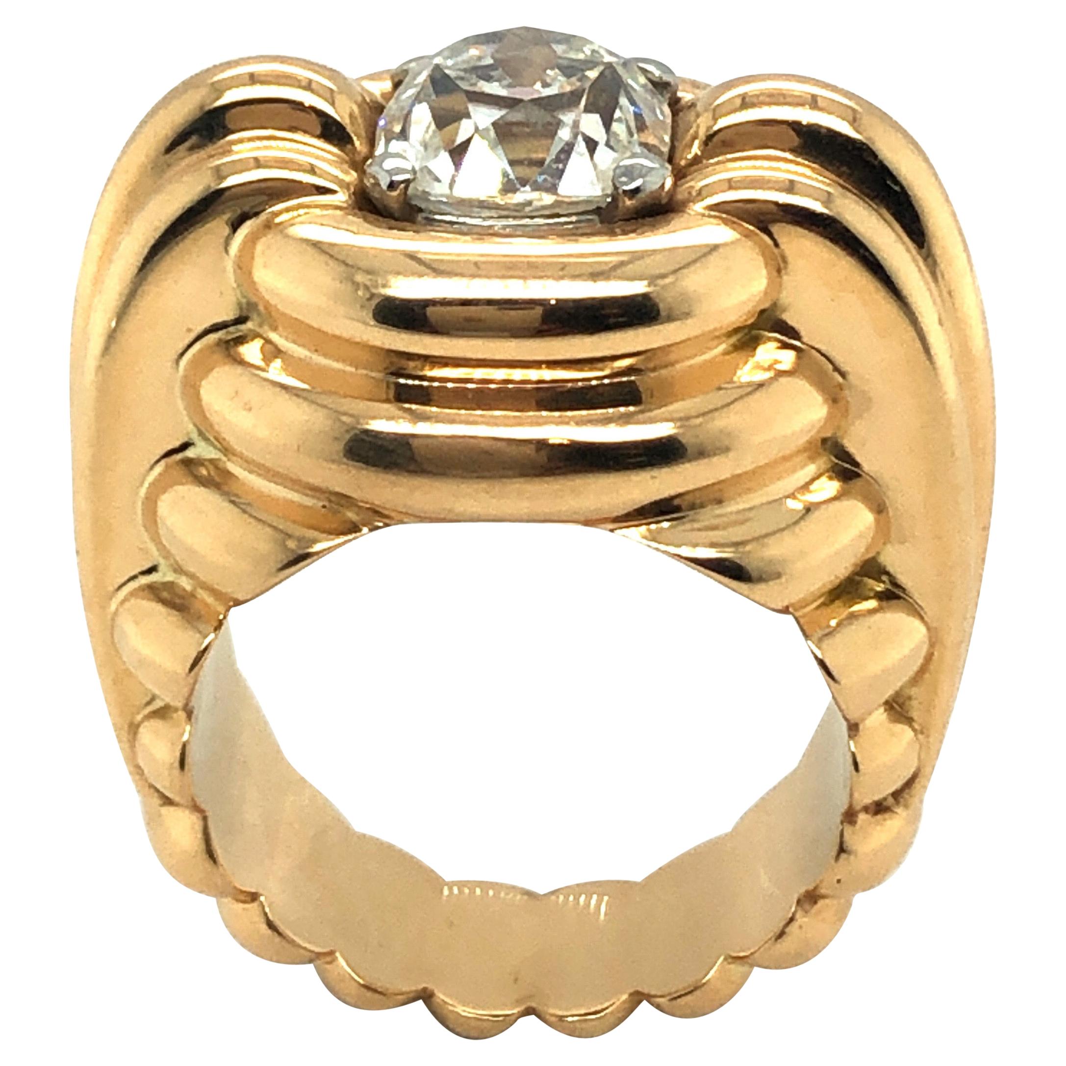 2.63 Carats Cushion-Shape Diamond and 18 Karat Rose Gold French Ring, 1940s