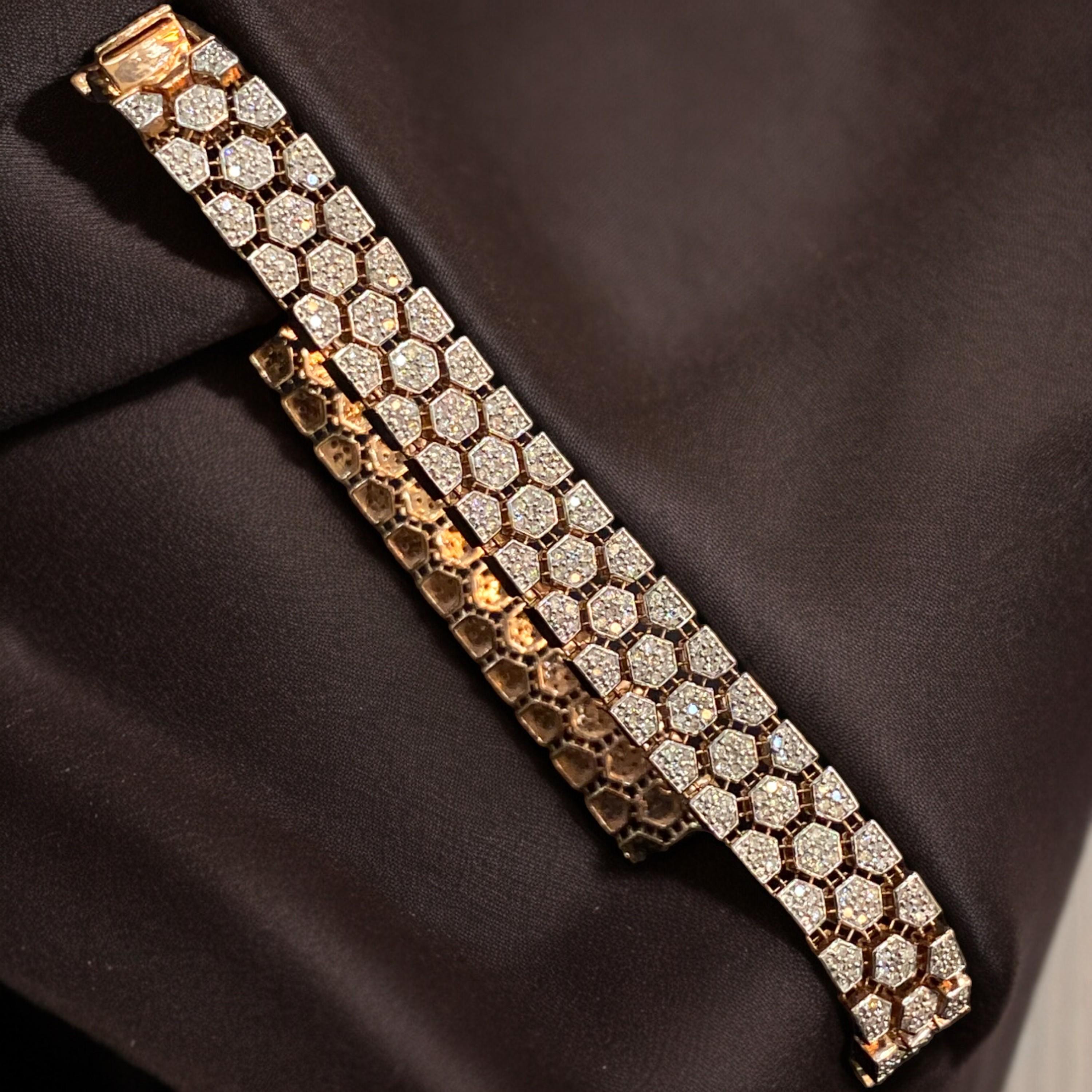 Contemporain 2.63 Cts F/VS1 Round Brilliant Cut Diamonds Bracelet de tennis pour homme en or rose 14K en vente
