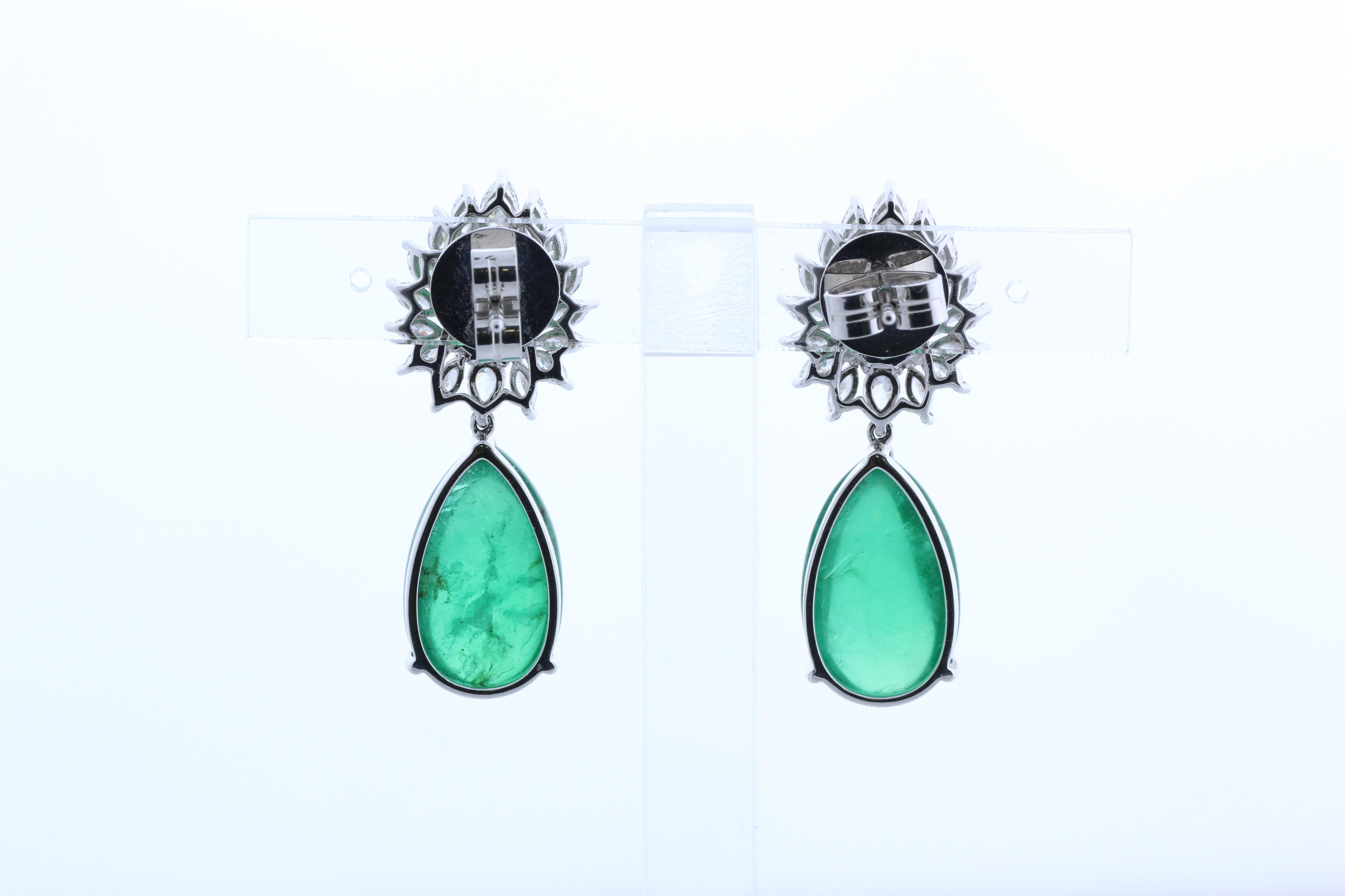 26.32 Carat Emerald and Diamond Earring in 18 Karat Gold 1
