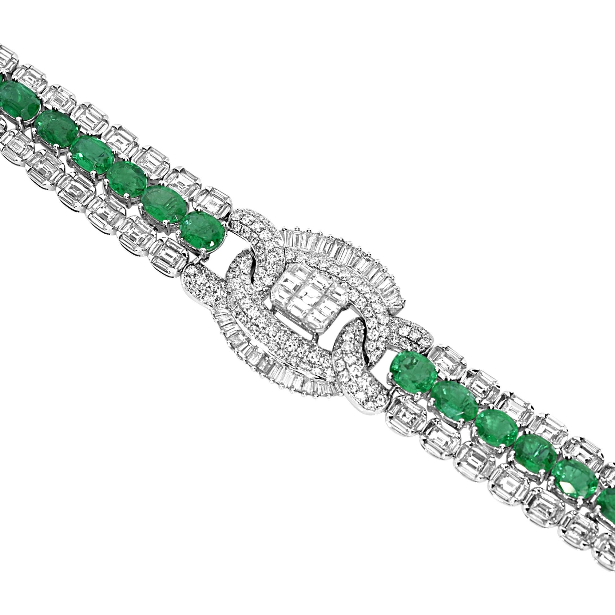 22 Emerald Gemstone: 13.51 Carats
500 White Diamonds: 12.83 Carats
Metal: 18K White Gold, 42.17 Grams
