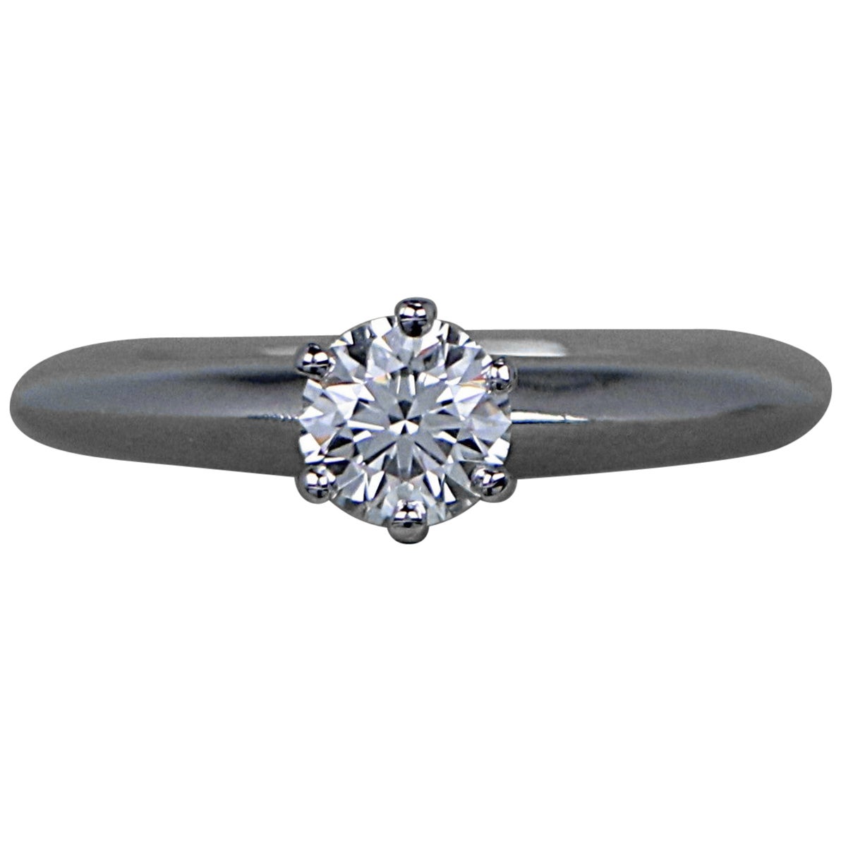 22108 Tiffany & Co Platinum 0.45ct G VS1 Round Diamond Engagement Ring Size 5.5 For Sale