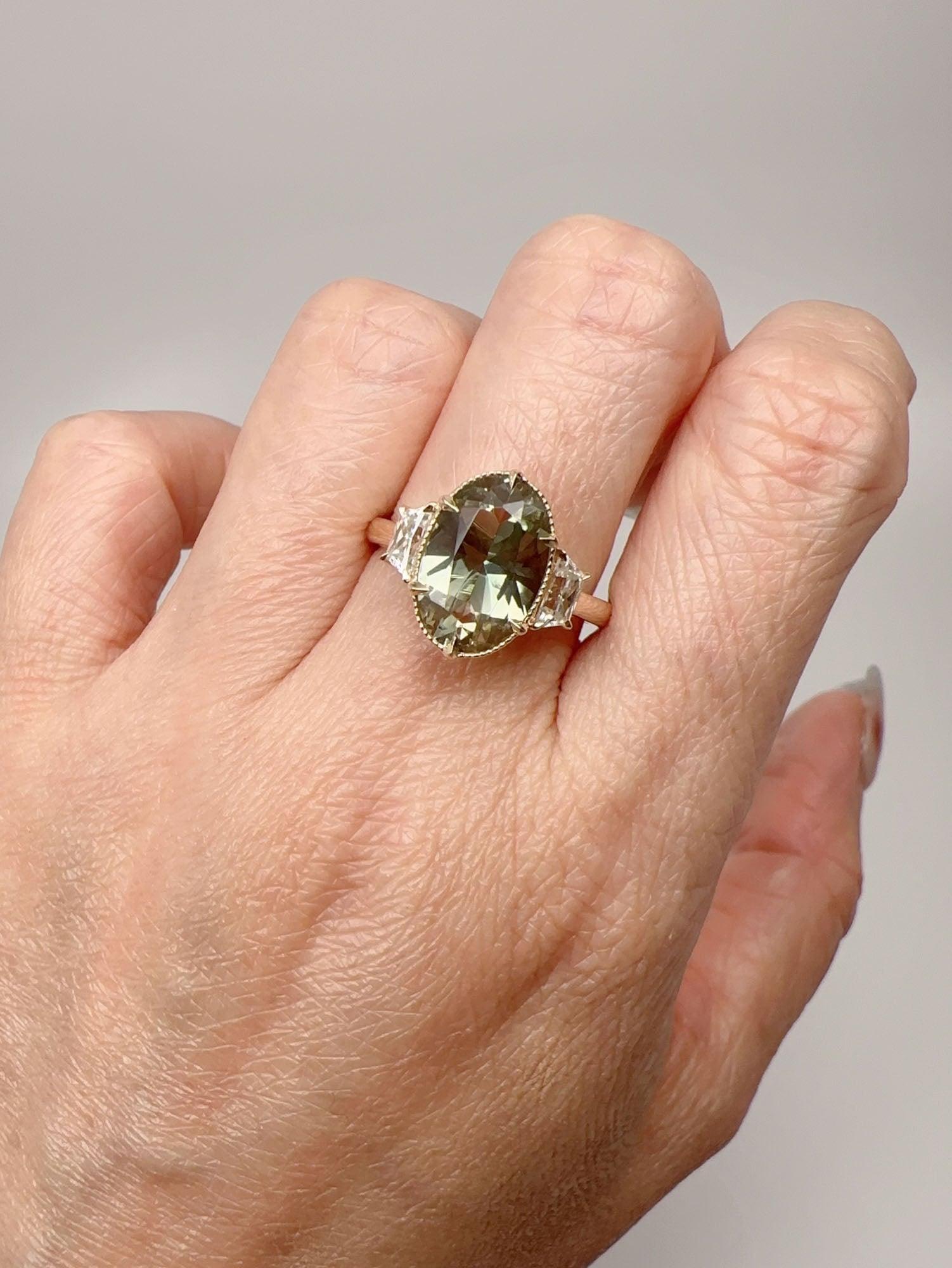 Women's or Men's 2.63ct Oregon Sunstone with Milgrain Halo & Trapezoid Sides Engagement Ring 14K For Sale
