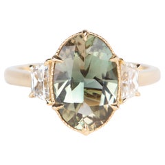 2.63ct Oregon Sunstone with Milgrain Halo & Trapezoid Sides Engagement Ring 14K