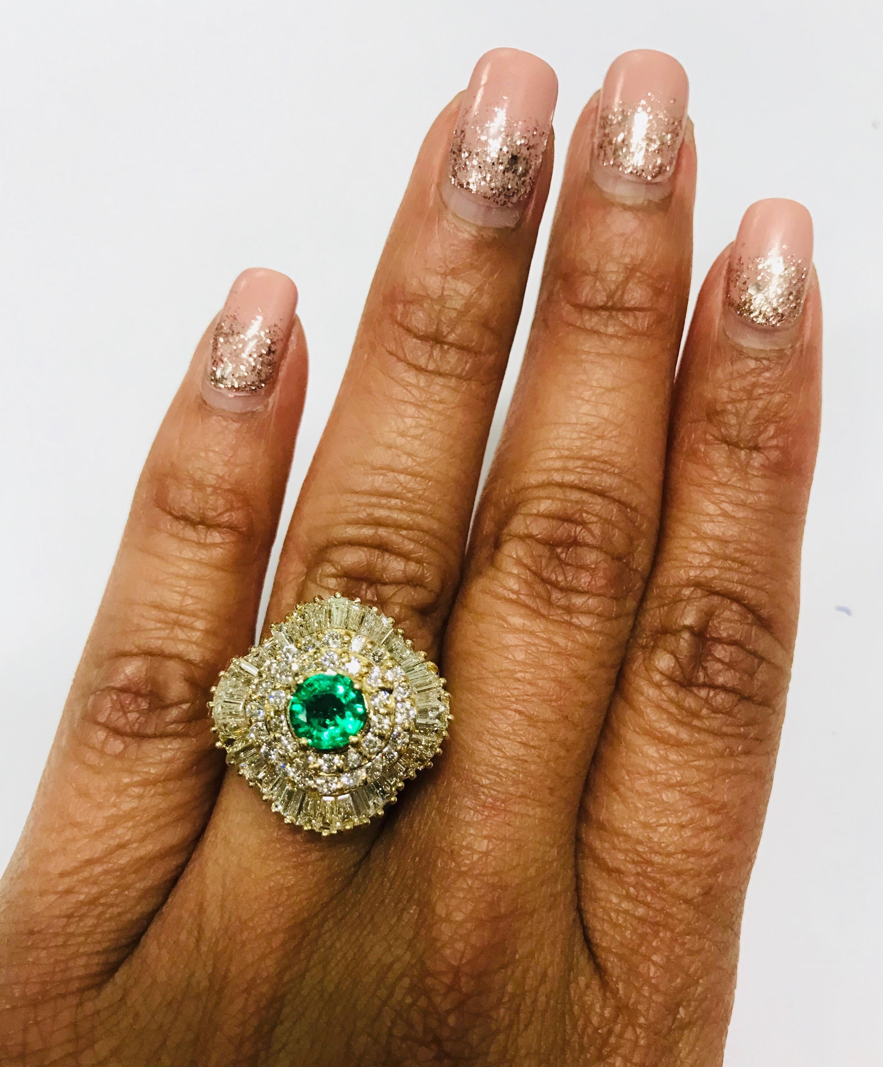 Women's 2.64 Carat Emerald Diamond 14 Karat Yellow Gold Ballerina Ring
