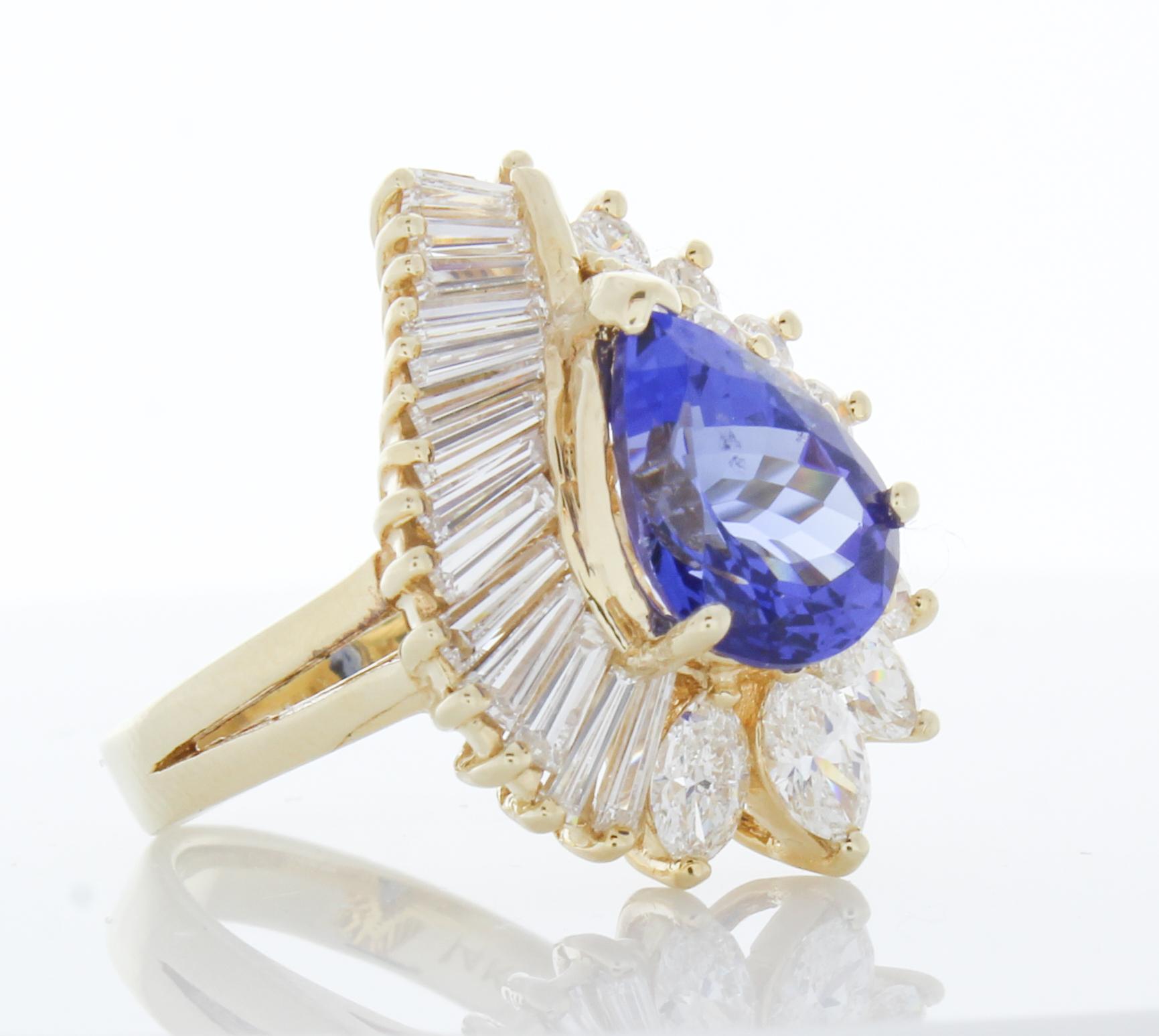 2.64 Carat Pear Shaped Tanzanite & Diamond Cocktail Ring in 14K Yellow Gold In New Condition For Sale In Chicago, IL