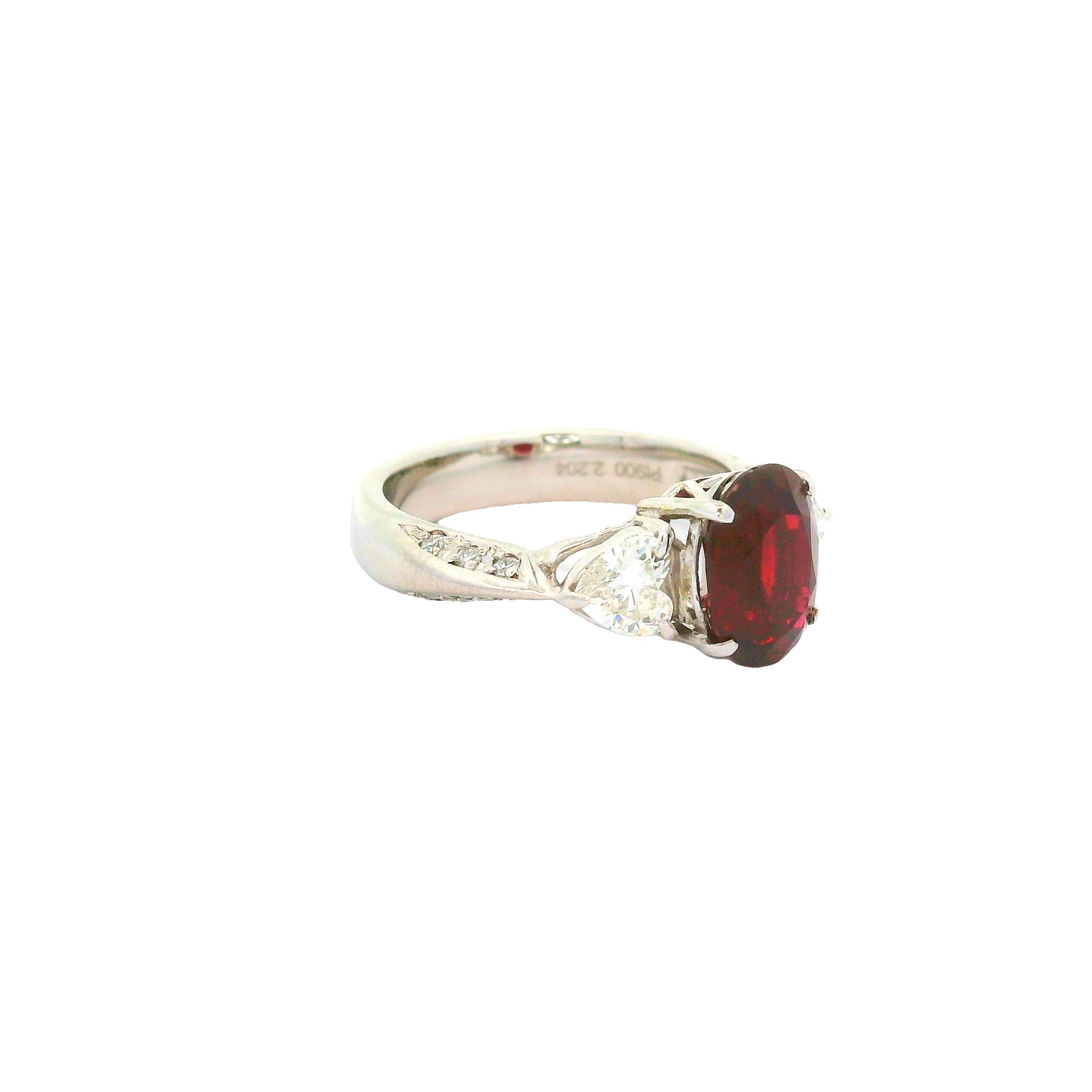 Platinring mit 2.64 Karat Rubin und Diamant, GIA-zertifiziert (Gemischter Schliff) im Angebot