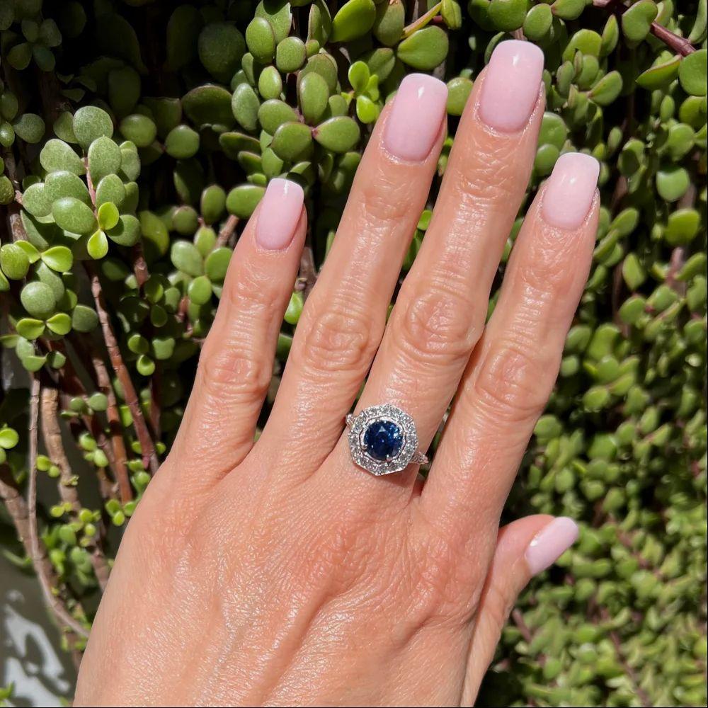 Anillo de cóctel de platino estilo art déco vintage con zafiro y diamantes de 2,64 quilates Art Decó en venta