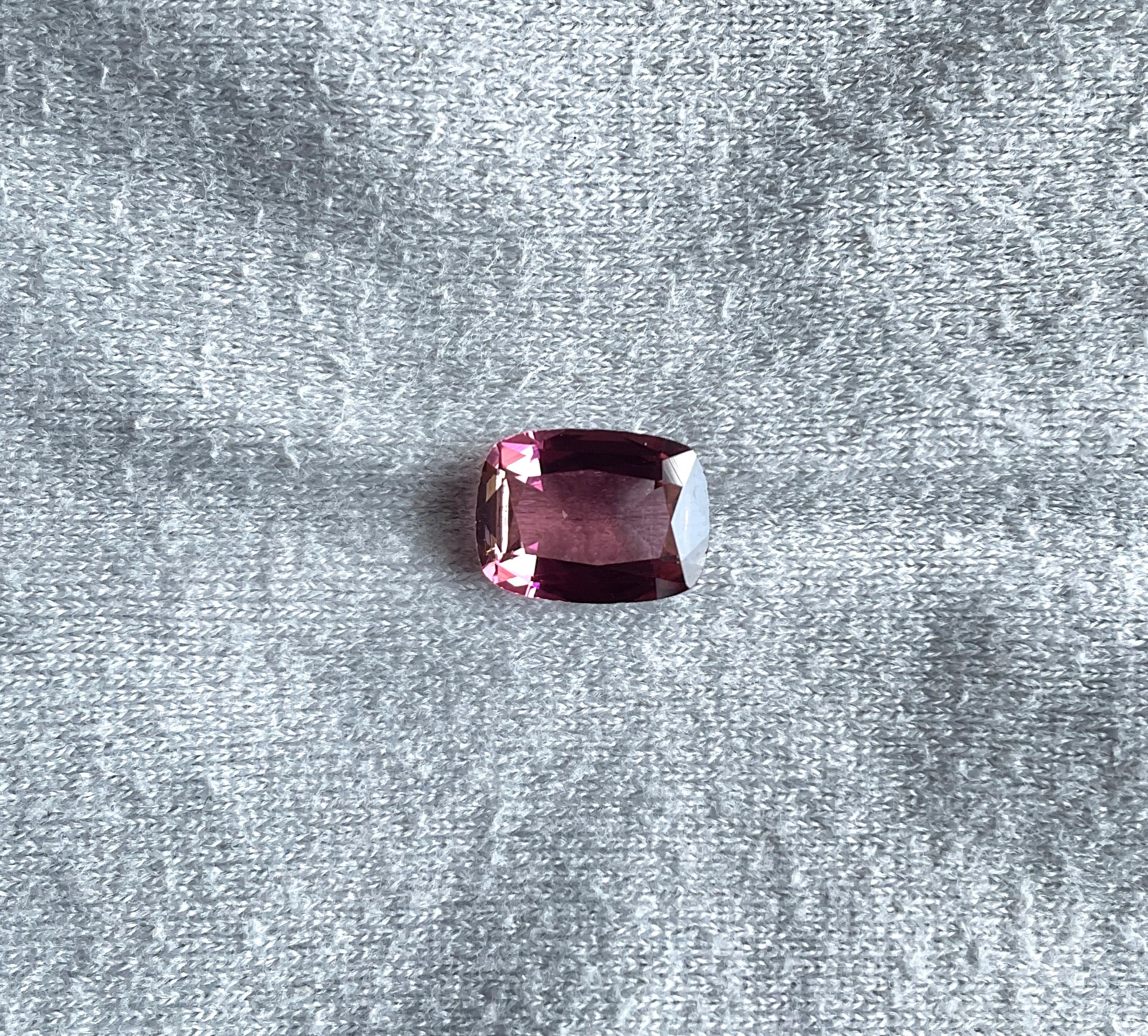 Art Deco 2.64 Carat Top Quality Pink Tourmaline Cushion Cut Stone For Jewelry Natural Gem For Sale