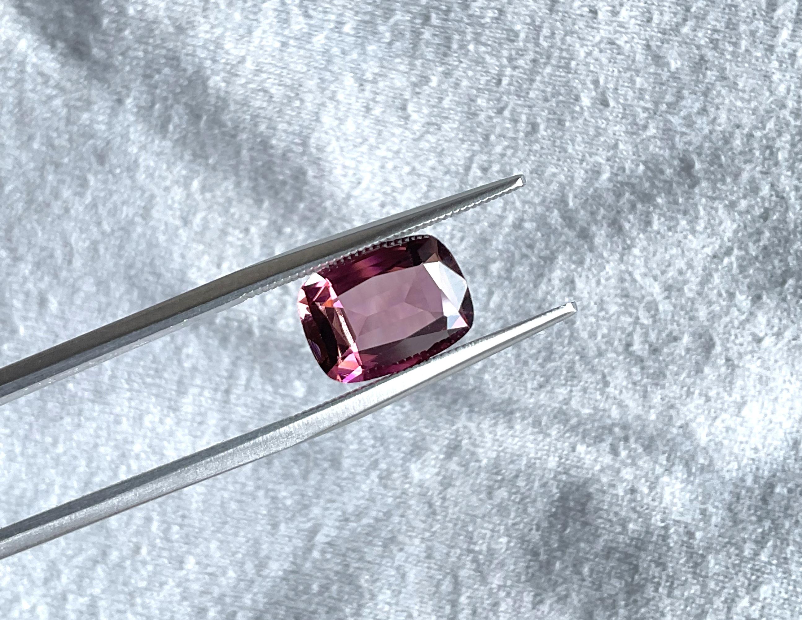 2.64 Carat Top Quality Pink Tourmaline Cushion Cut Stone For Jewelry Natural Gem In New Condition For Sale In Jaipur, RJ