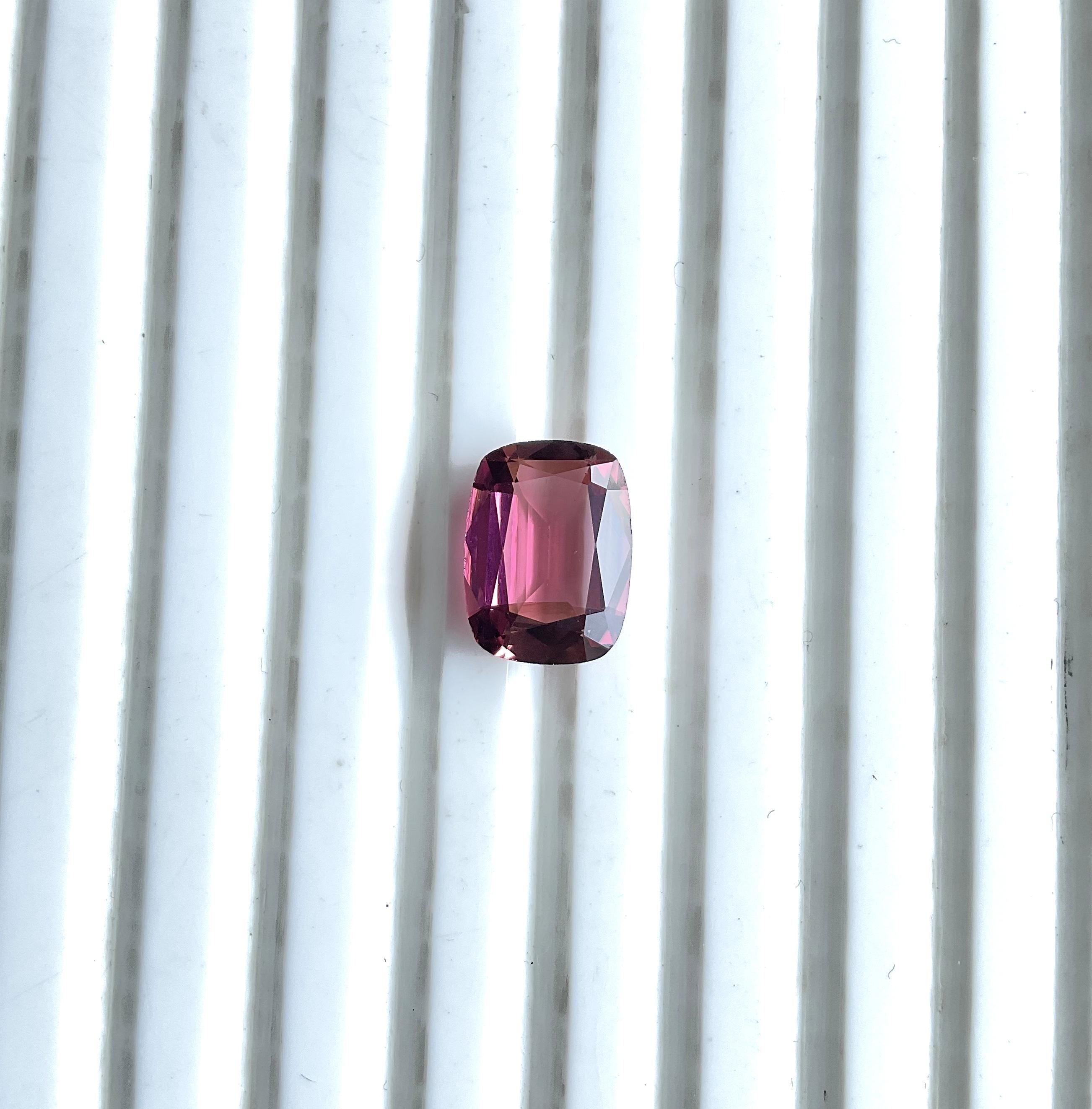 2.64 Carat Top Quality Pink Tourmaline Cushion Cut Stone For Jewelry Natural Gem For Sale 2