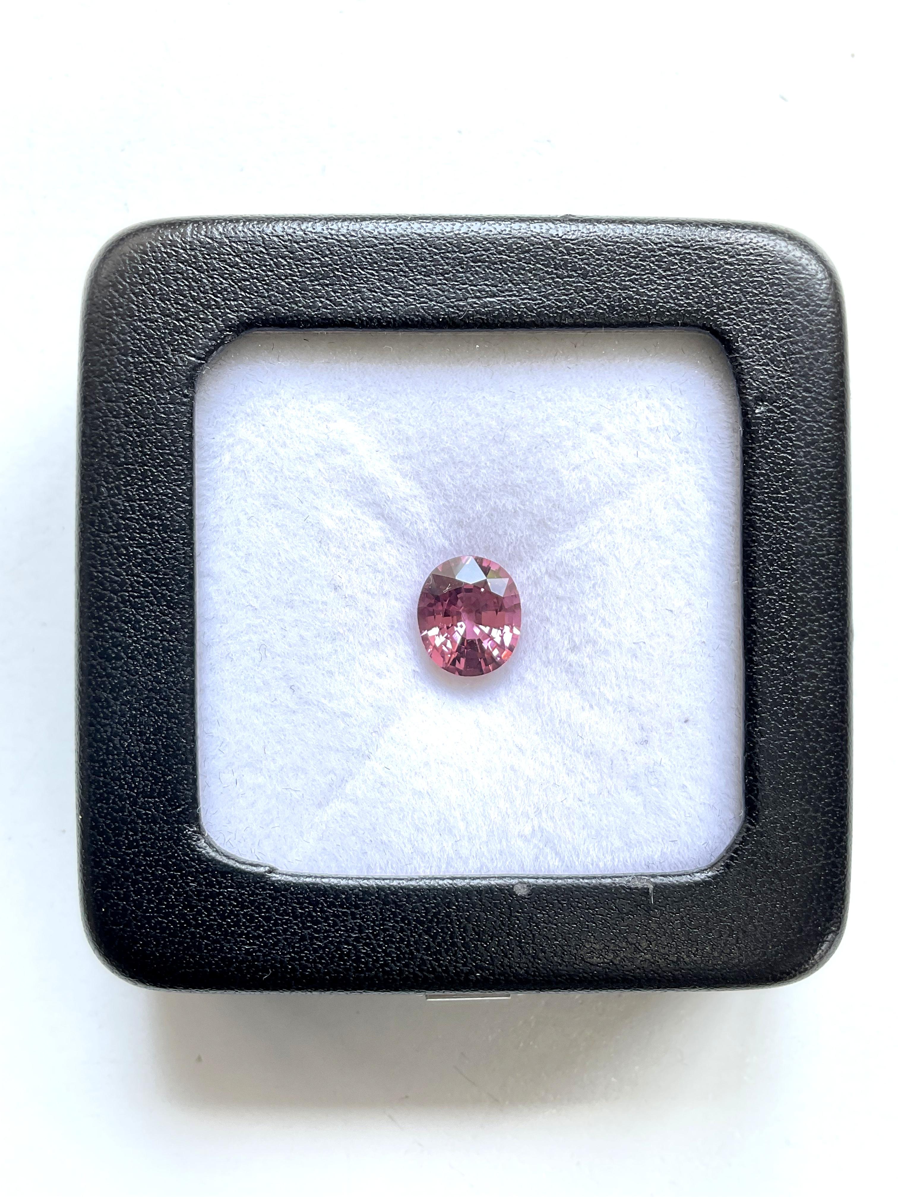 Oval Cut 2.64 Carats Spinel Top Quality Cut stone Oval For Fine Jewelry Natural Gemstone For Sale
