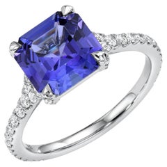 Anello in platino con tanzanite quadrata taglio smeraldo da 2,64 carati Gioielli di lusso Beverly Hills