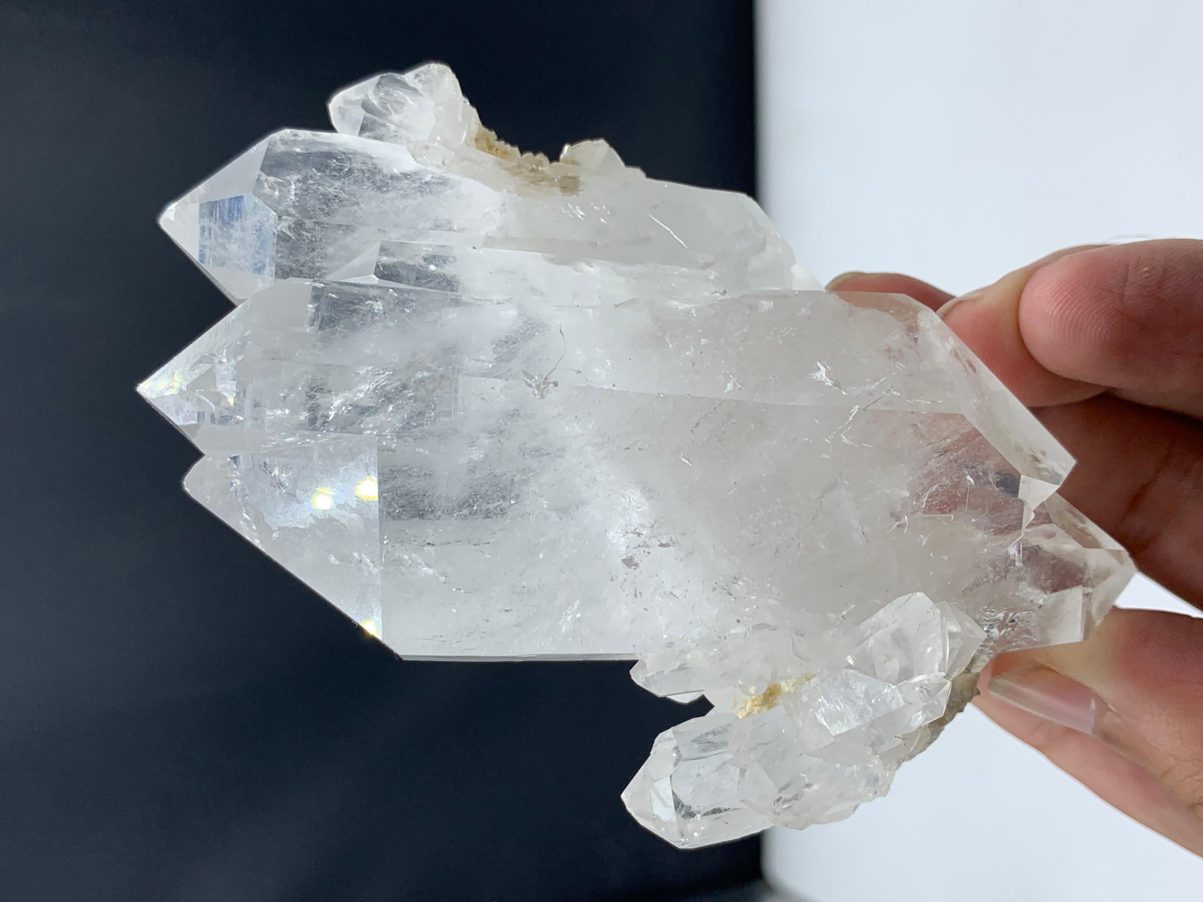 18th Century and Earlier 264.55 Gram Beautiful Quartz Crystal Cluster From Skardu District, Pakistan For Sale
