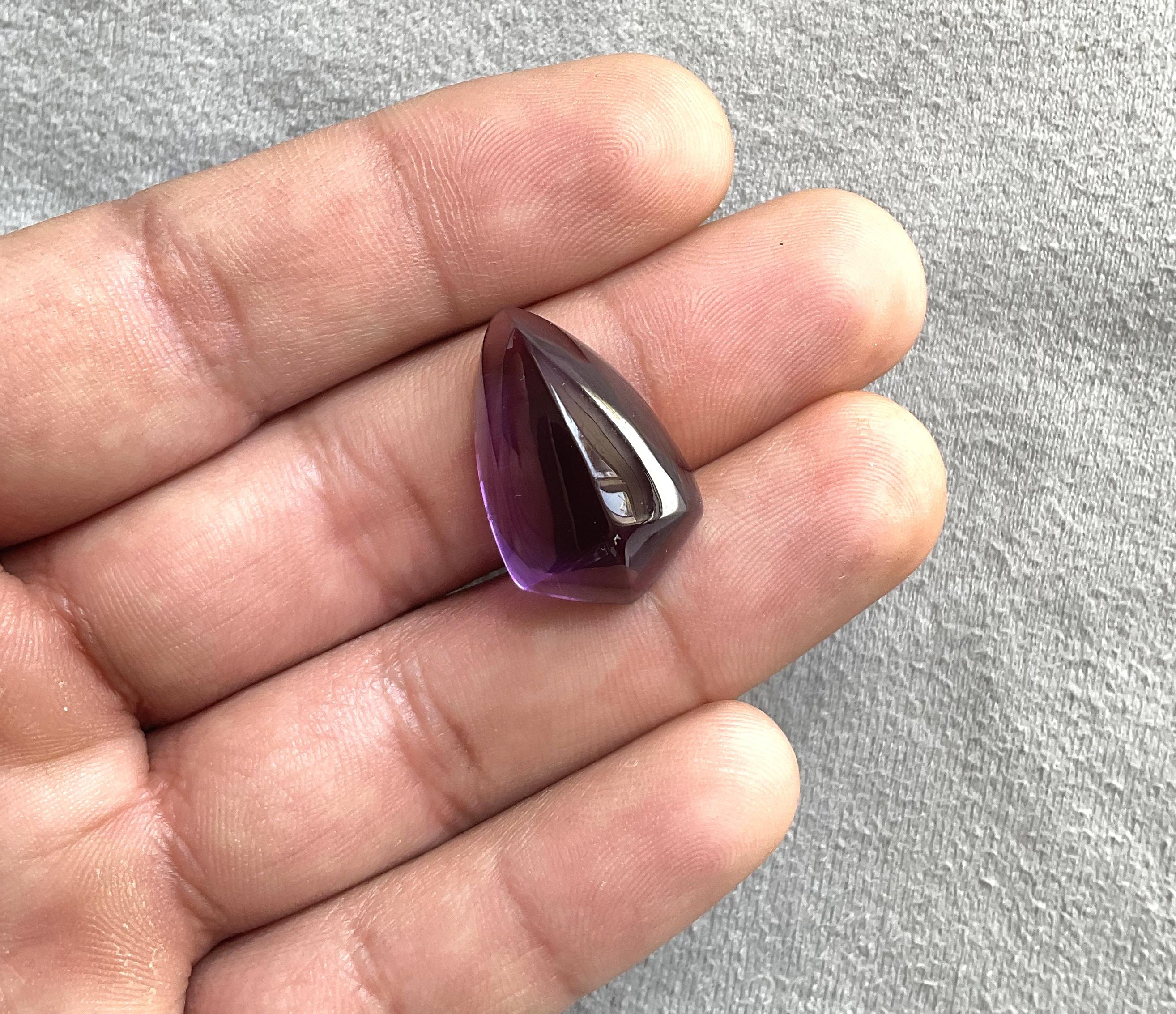 26.46 Carat Amethyst Top Quality Fancy Shield Smooth Loose Gemstone For Jewelry  In New Condition For Sale In Jaipur, RJ