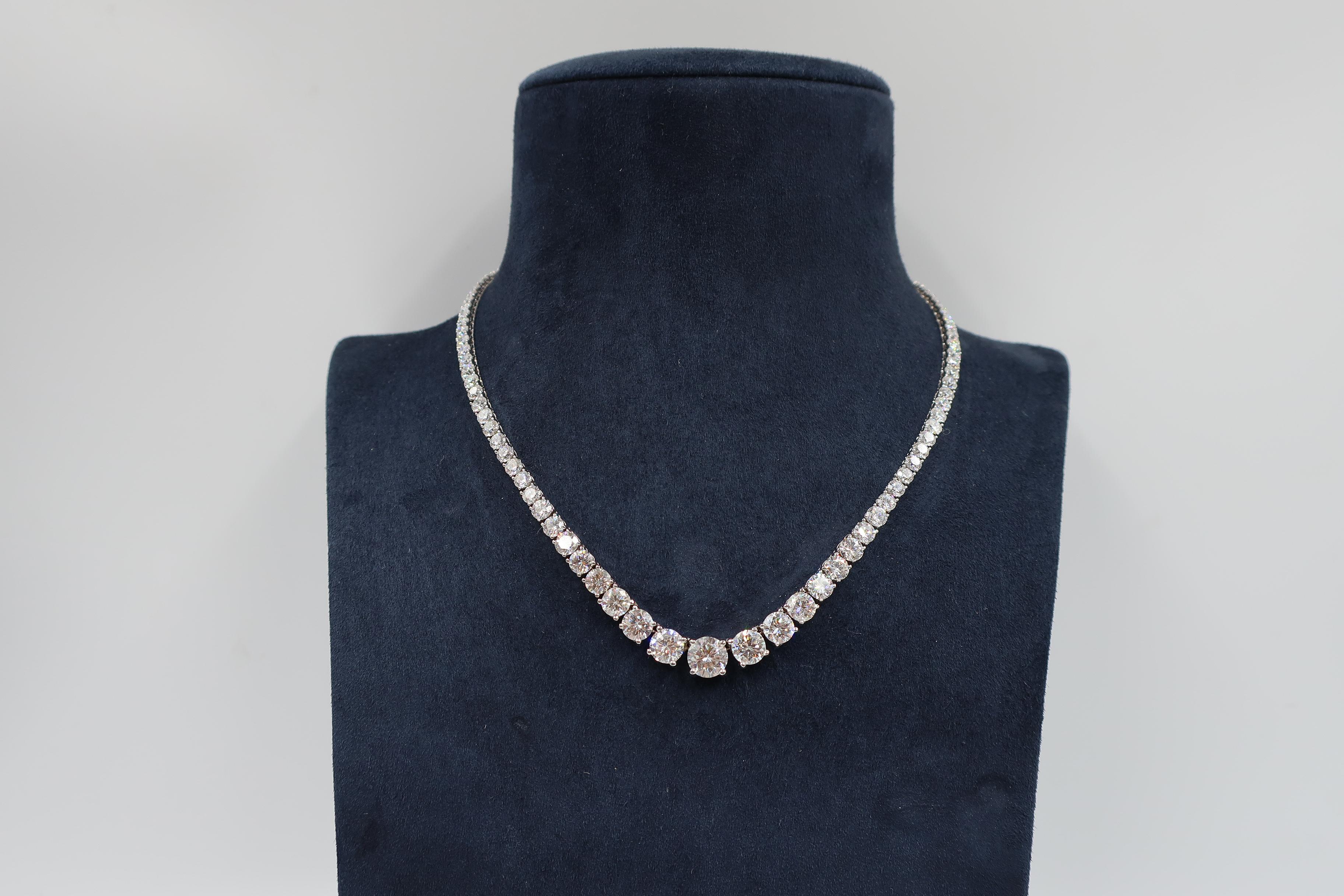Round Cut Diamond Riviera Graduating Necklace In New Condition In New York, NY