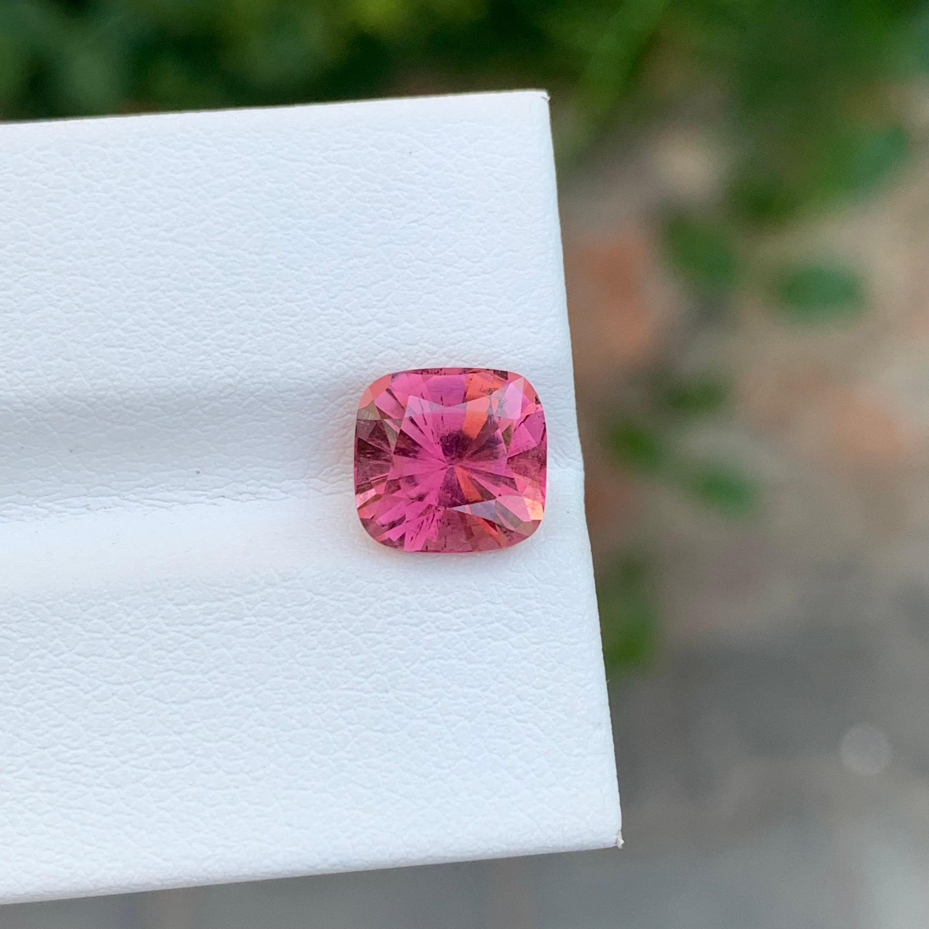 Tourmaline rose naturelle de forme carrée ornée de 2,65 carats pour bague Neuf - En vente à Peshawar, PK