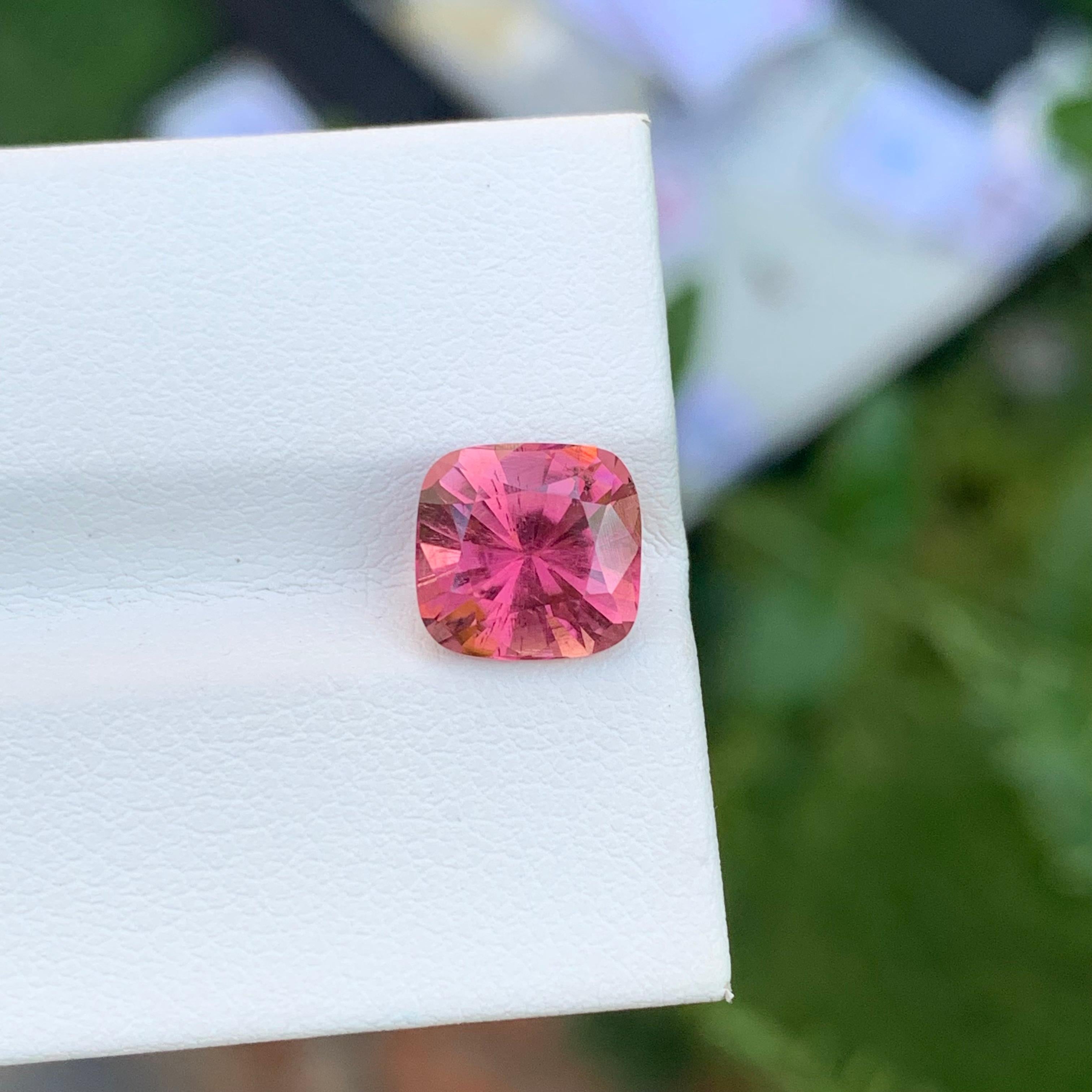 Tourmaline rose naturelle de forme carrée ornée de 2,65 carats pour bague en vente 2