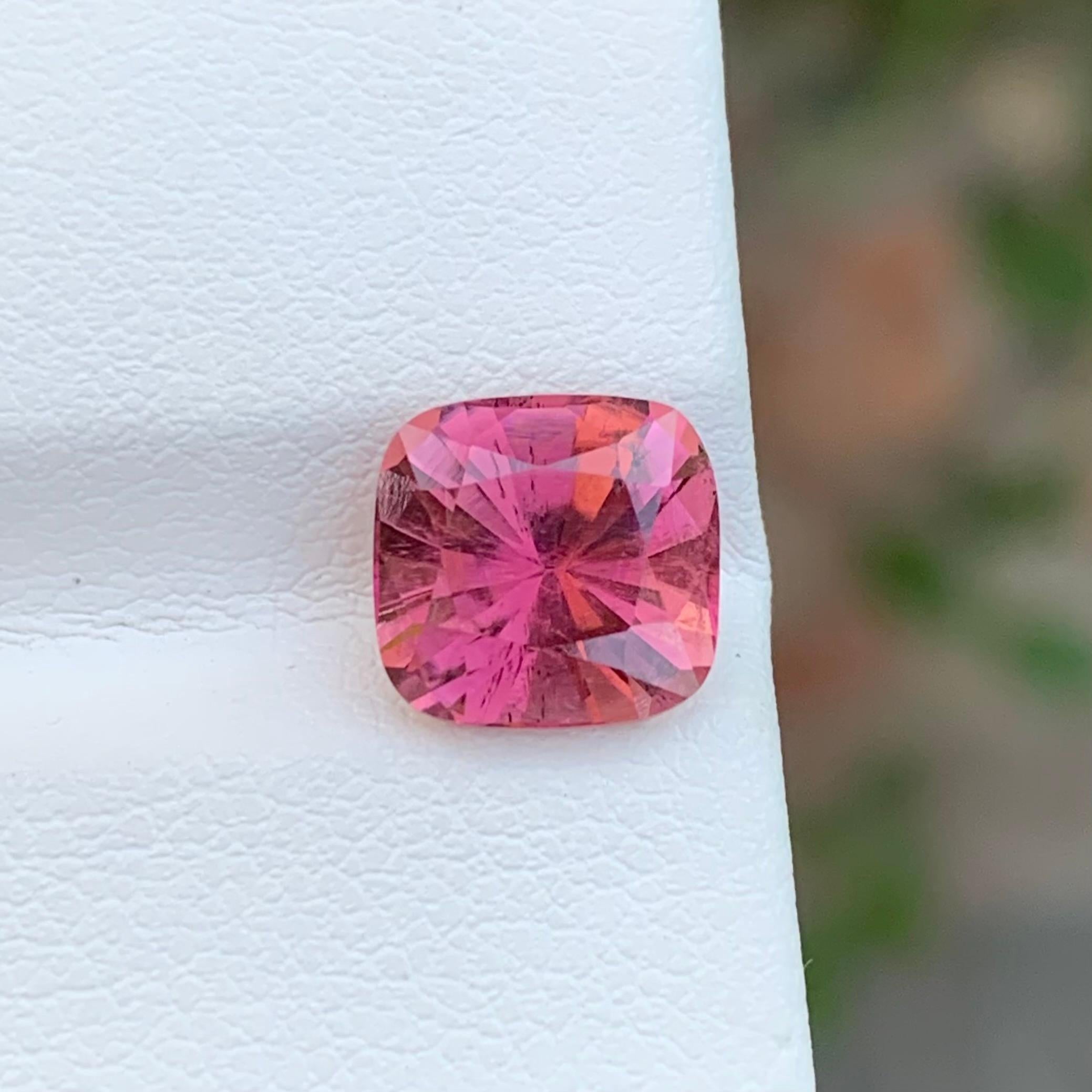 Tourmaline rose naturelle de forme carrée ornée de 2,65 carats pour bague en vente 3