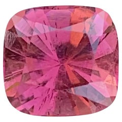 2,65 Karat schmuckvoller natürlicher loser rosa Turmalin in quadratischer Form für Ring
