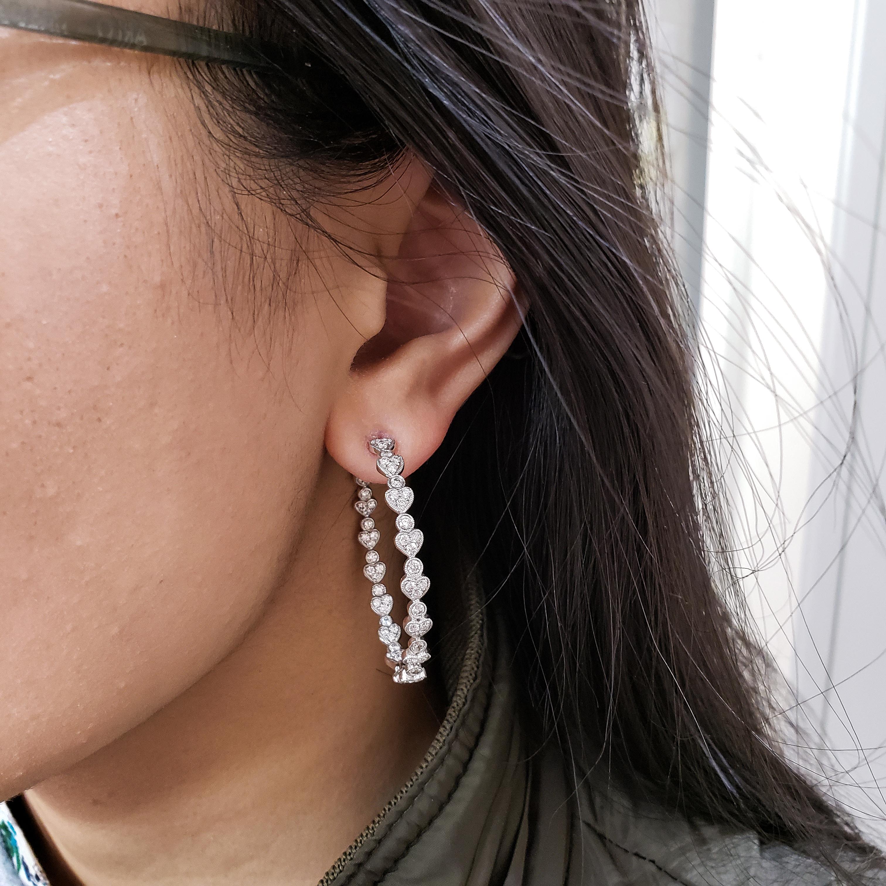 Roman Malakov, boucles d'oreilles en forme de cœur avec diamants de 2,65 carats Pour femmes en vente