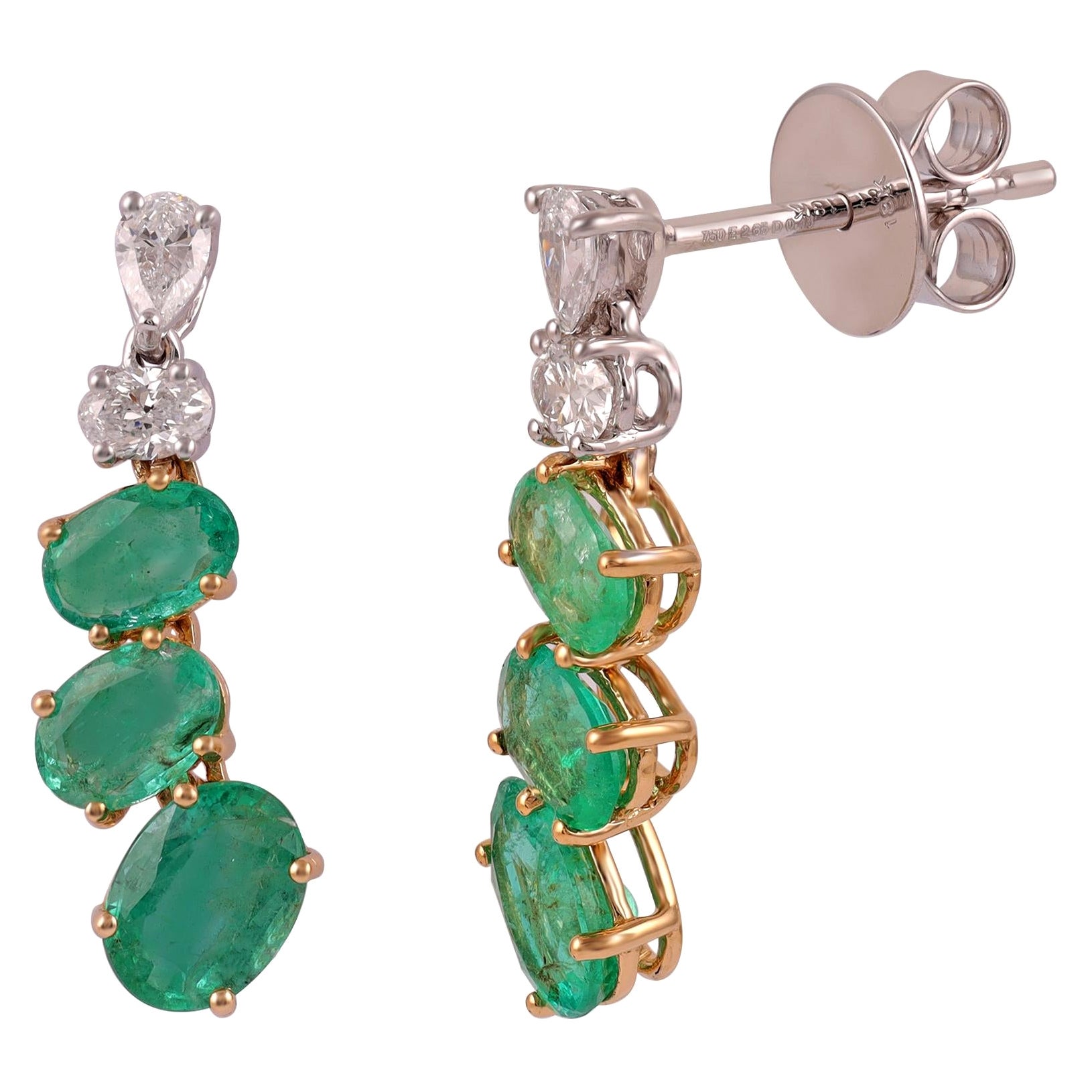 Pendientes de esmeralda y diamantes de 2,65 quilates engastados en oro de 18 quilates