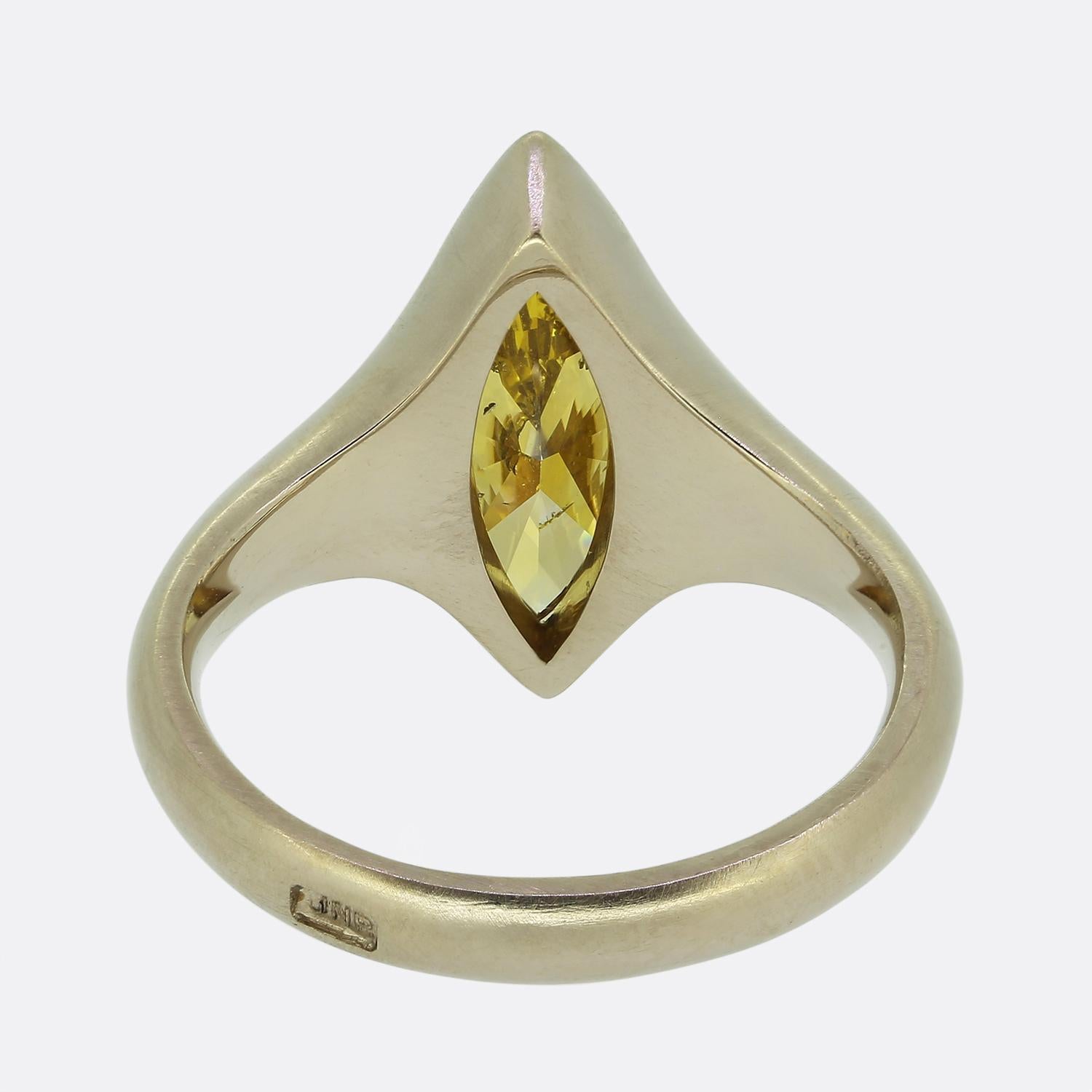 Women's or Men's 2.65 Carat Fancy Yellow Orange Marquise Cut Diamond Solitaire Ring For Sale