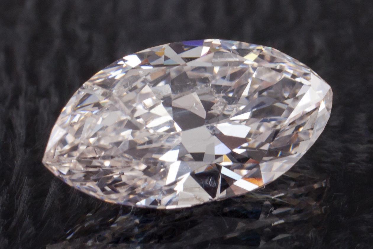 2,65 Karat Lose Fancy Pink / I1 Marquise Brillantschliff Diamant GIA zertifiziert im Zustand „Hervorragend“ im Angebot in Sherman Oaks, CA
