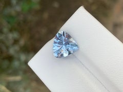 Gemma a forma di pera da 2,65 carati di acquamarina naturale sfusa Goshenite