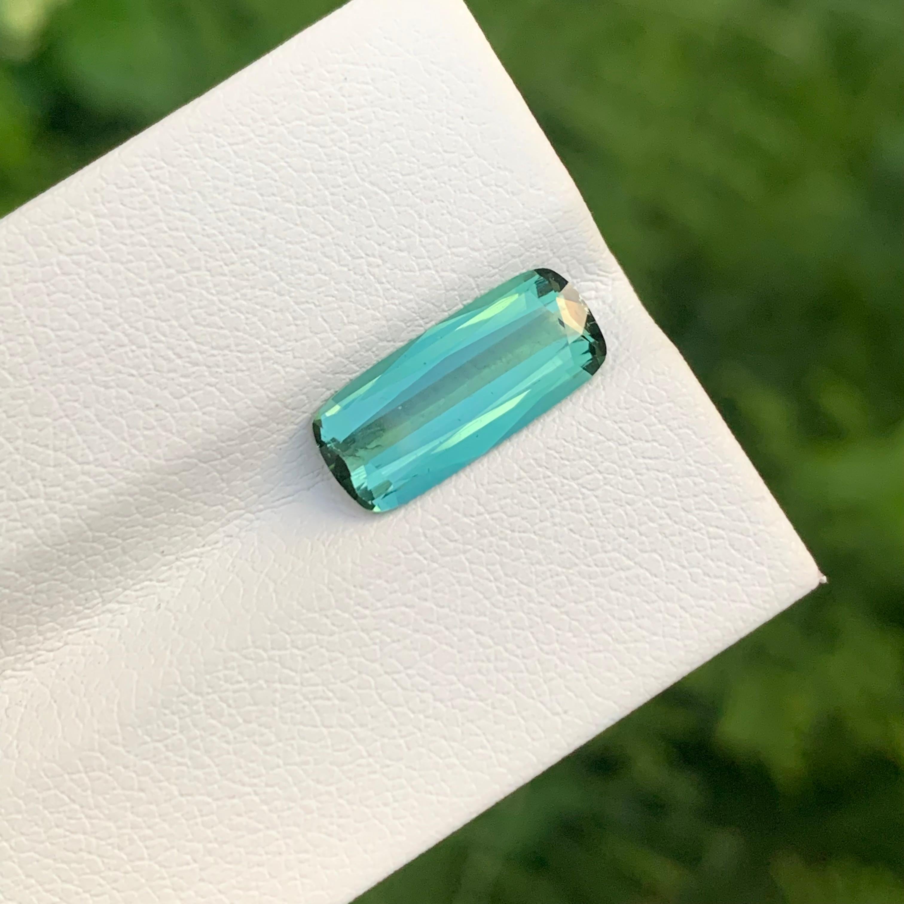 Tourmaline naturelle verte bleutée de 2,65 carats, pierre précieuse de forme coussin longue en vente 4