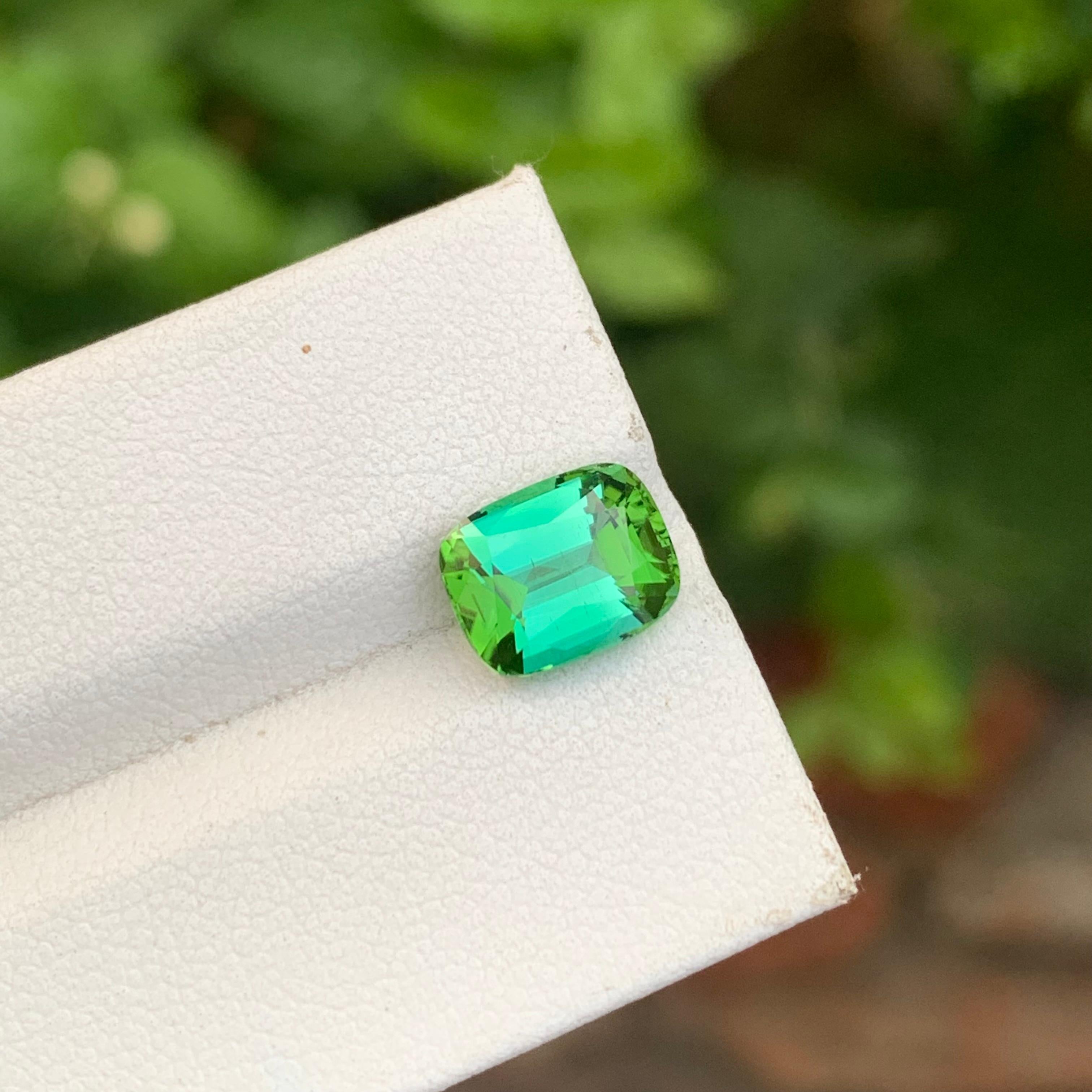 2,65 carati di tormalina verde azzurra naturale sfusa a forma di cuscino Gemma dell'anello in vendita 5