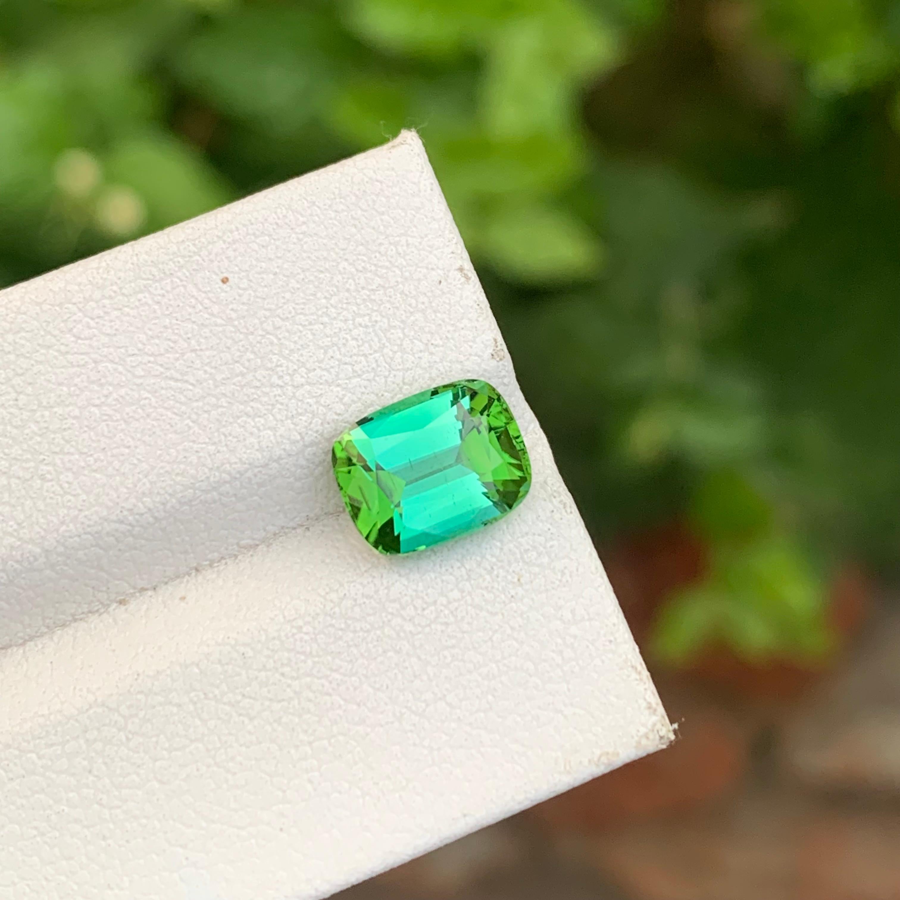 2,65 carati di tormalina verde azzurra naturale sfusa a forma di cuscino Gemma dell'anello in vendita 6