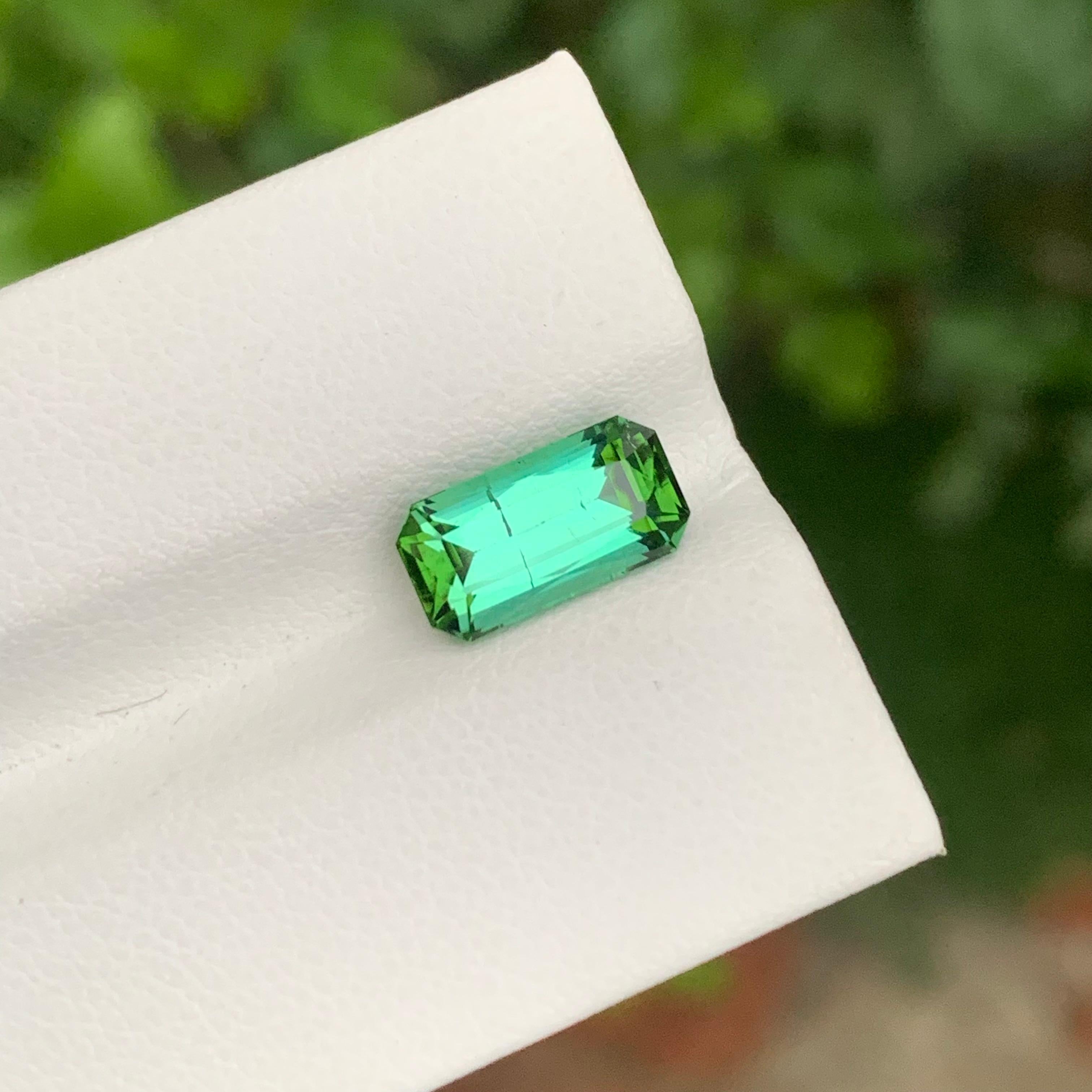 Emerald Cut 2.65 Carat Natural Loose Bright Green Tourmaline Emerald Shape Gem For Jewellery For Sale