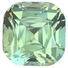 2.65 Carat Natural Loose Mint Green Tourmaline Cushion Cut Gemstone (pierre précieuse de taille coussin)