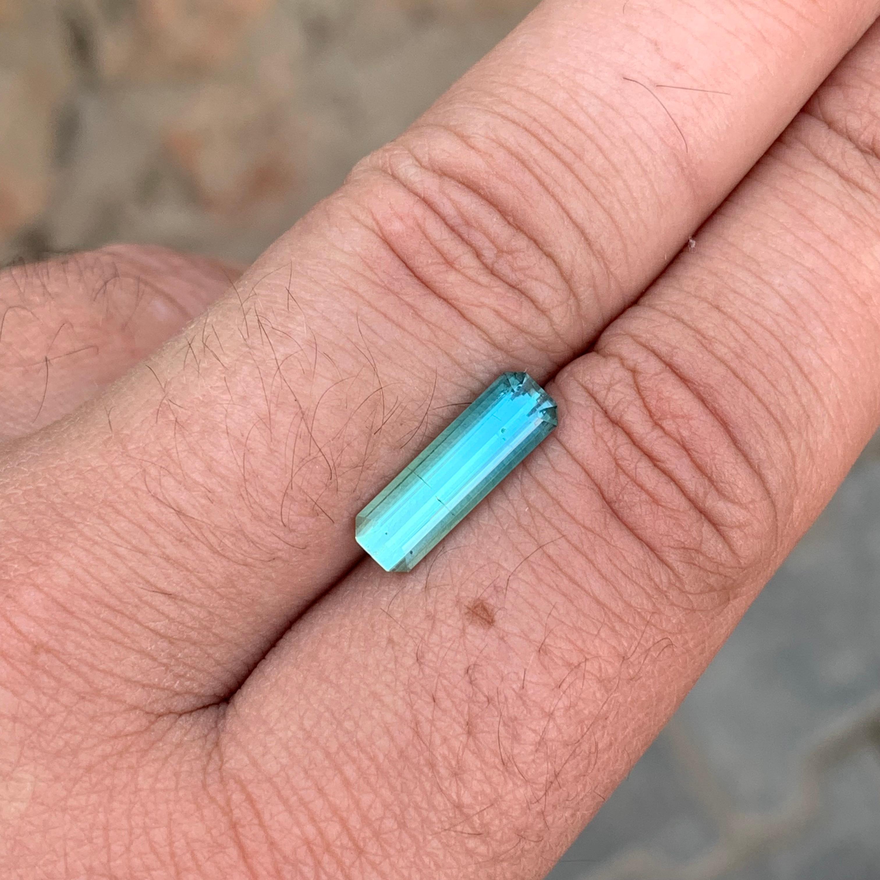 2.65 Carat Natural Loose Parti Tourmaline Emerald Shape Gemstone In New Condition For Sale In Peshawar, PK