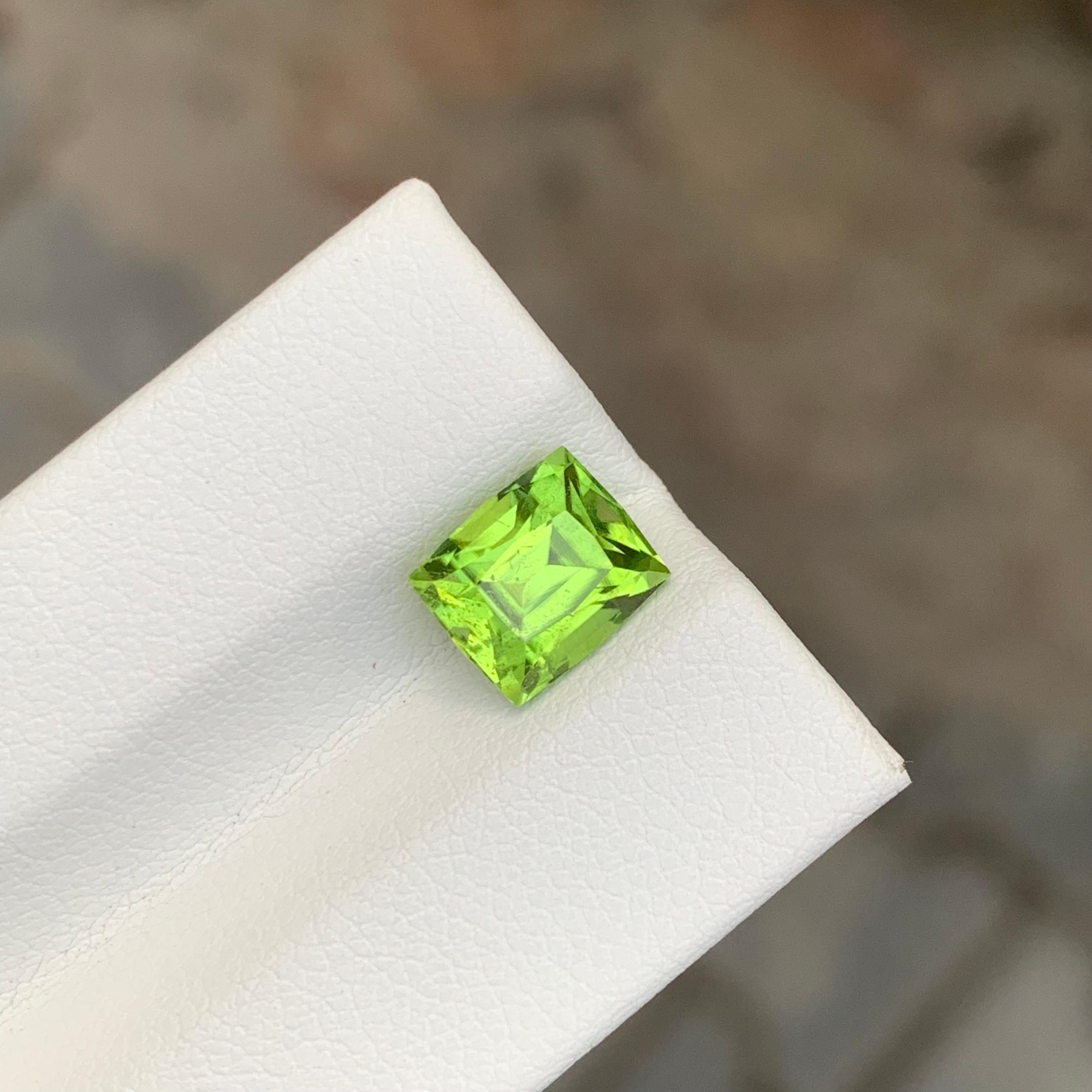 2.65 Carat Natural Loose Peridot Can-Shaped Gemstone From Pakistan For Sale 3