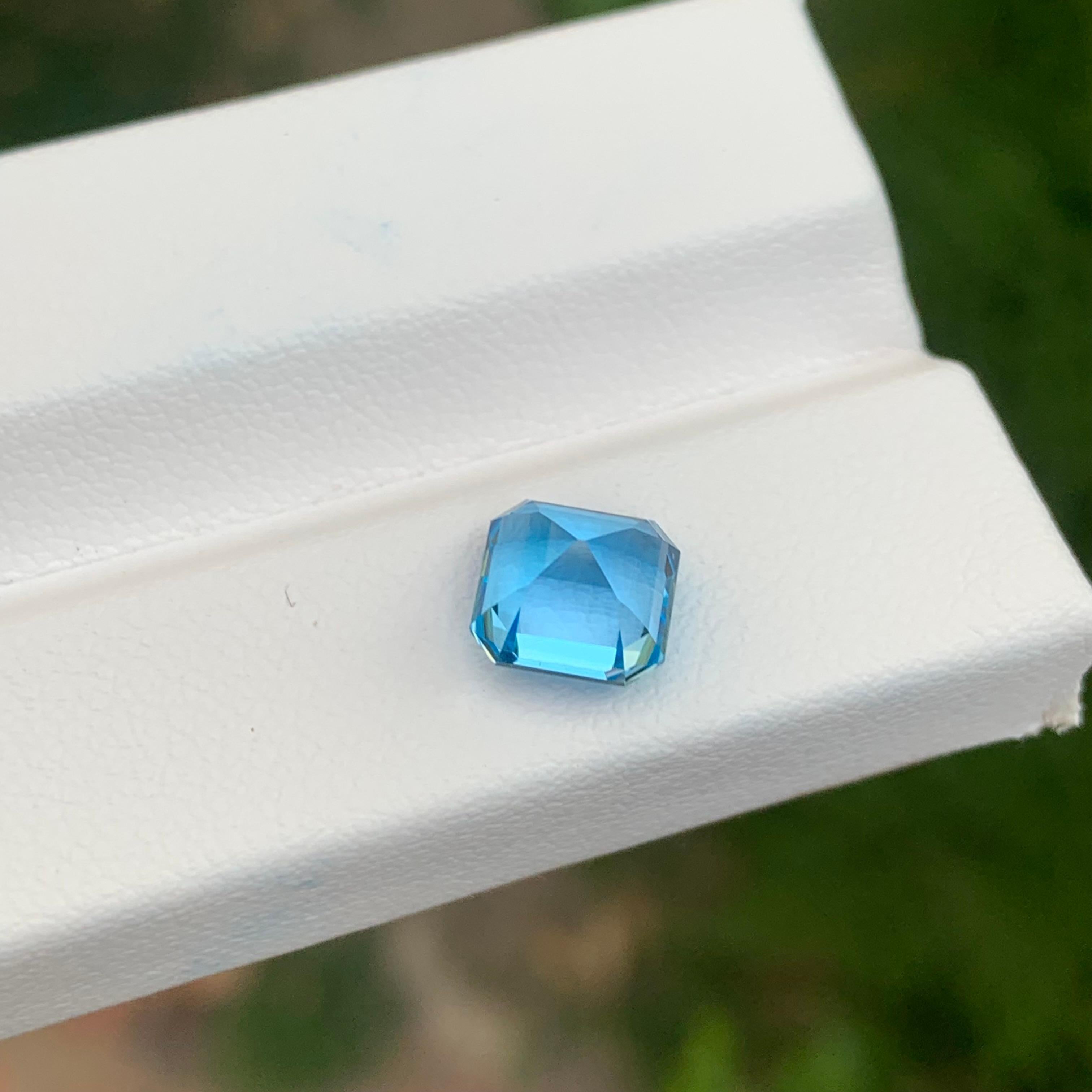 2,65 Karat Natürlicher loser Schweizer Blautopas Edelstein im Zustand „Neu“ im Angebot in Peshawar, PK