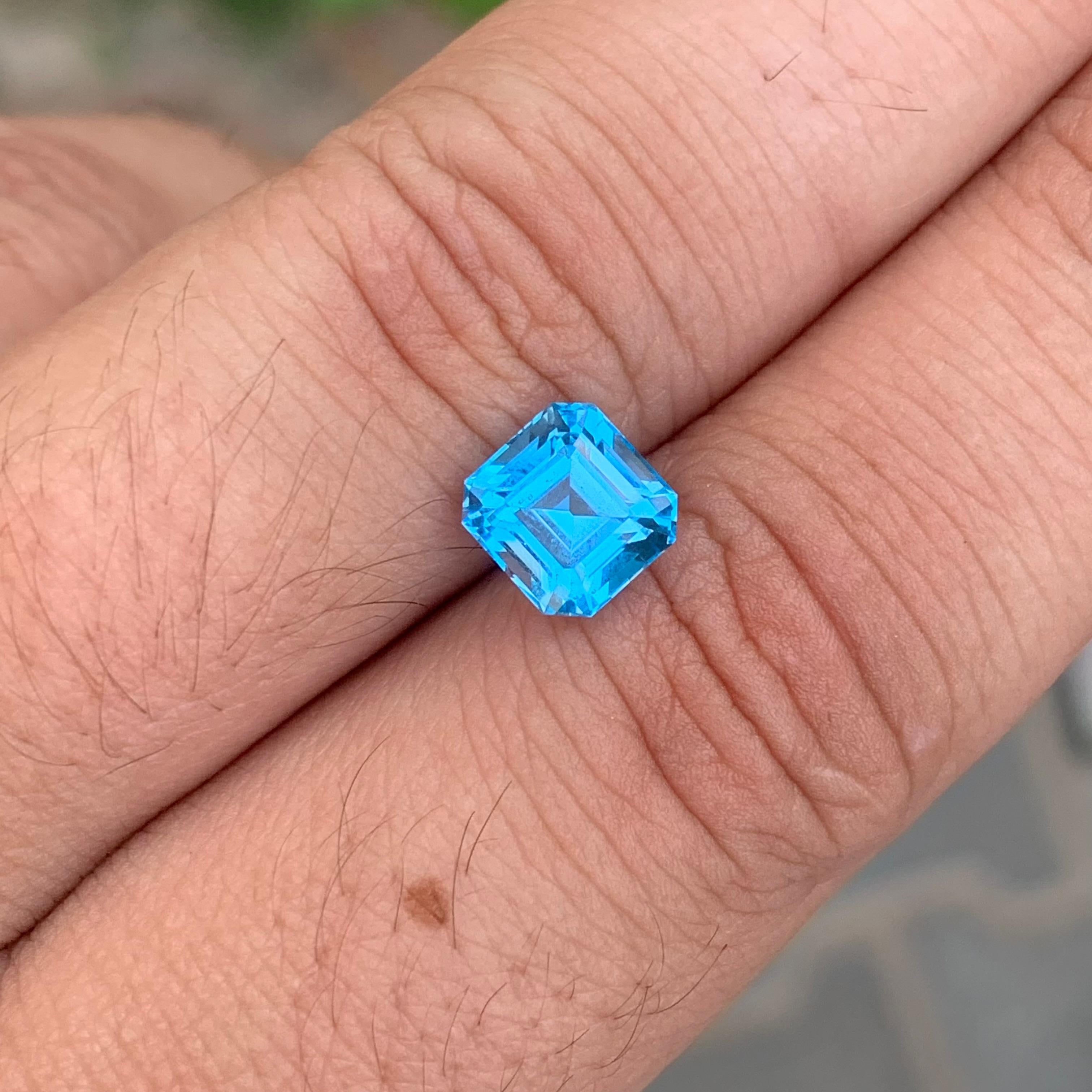 2,65 Karat Natürlicher loser Schweizer Blautopas Edelstein im Angebot 3