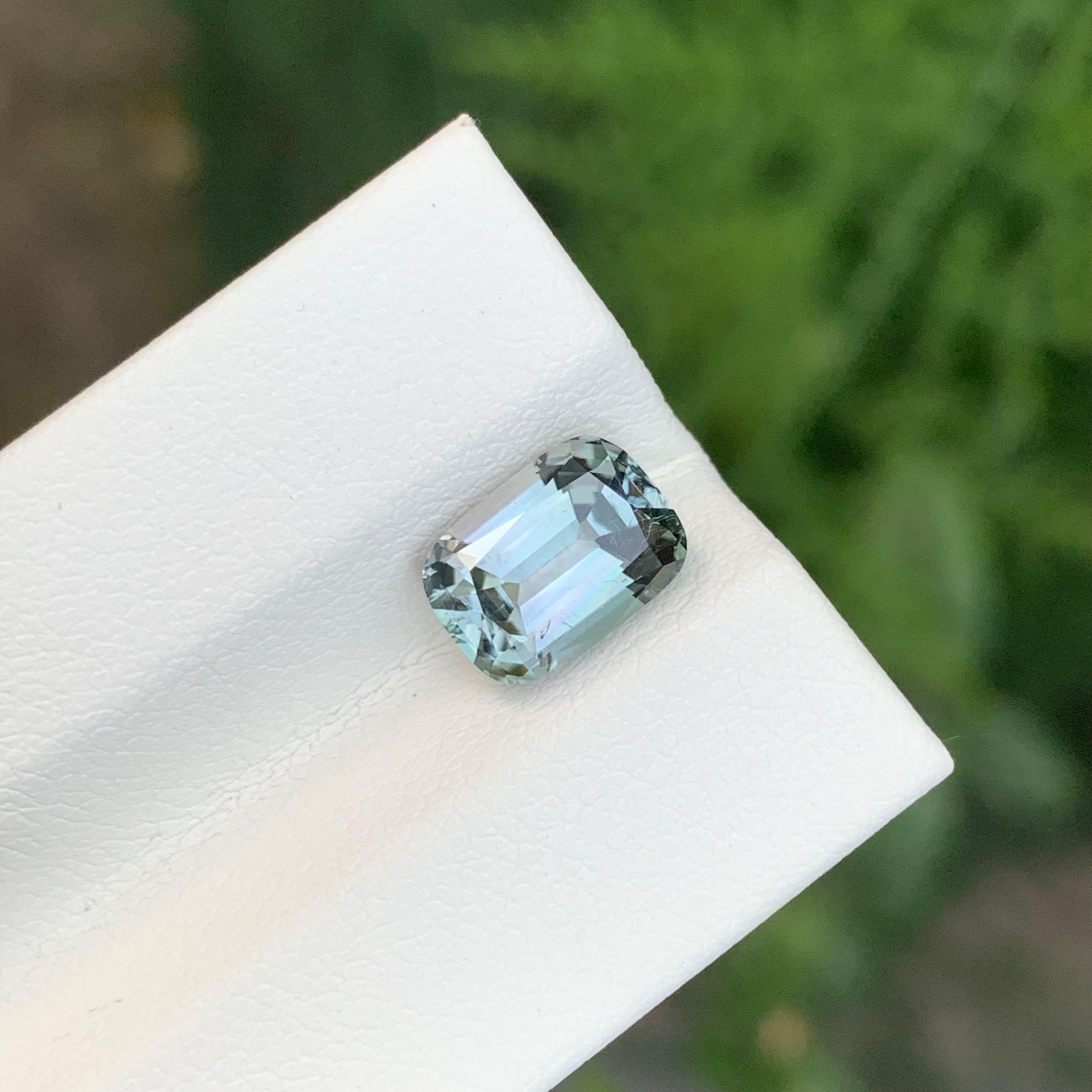 Tourmaline gris sarcelle naturelle taille coussin de 2.65 carats en vente 1