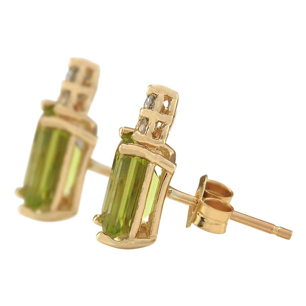 Stamped: 14K Yellow Gold
Total Earrings Weight: 1.2 Grams
Total Natural Peridot Weight is 2.50 Carat (Measures: 7.00x5.00 mm)
Color: Green
Total Natural Diamond Weight is 0.15 Carat
Color: F-G, Clarity: VS2-SI1
Face Measures: 11.95x5.00 mm
Sku: