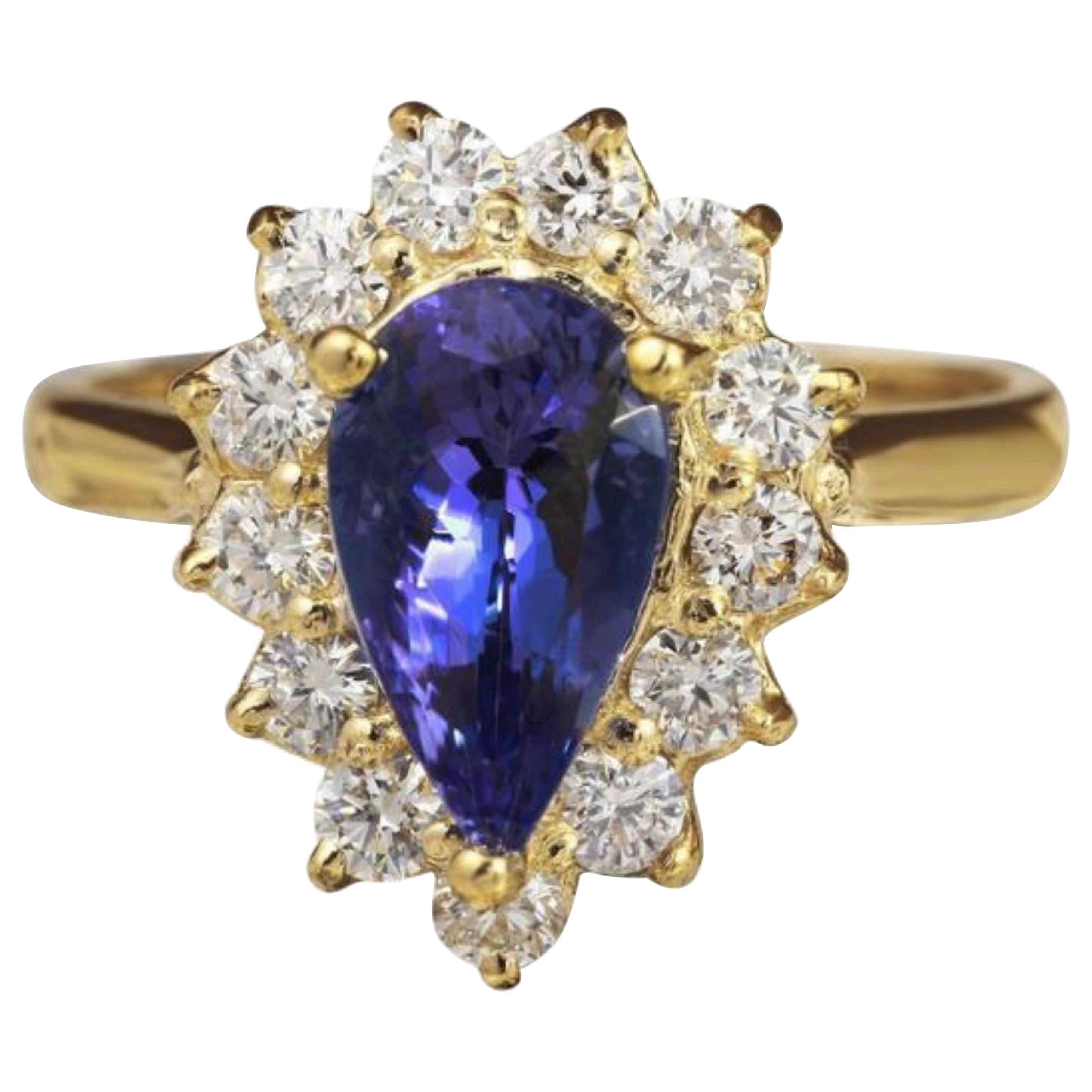 2.65 Carat Natural Splendid Tanzanite and Diamond 14K Solid Yellow Gold Ring For Sale