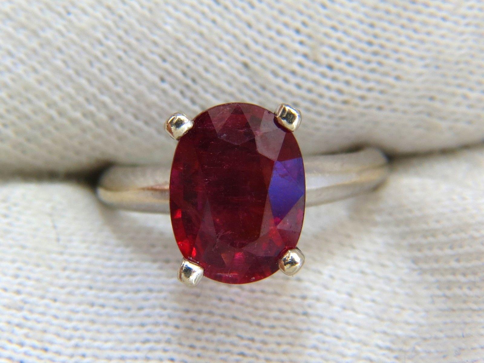2.65 Carat Natural Tourmaline Solitaire Ring 14 Karat In New Condition For Sale In New York, NY