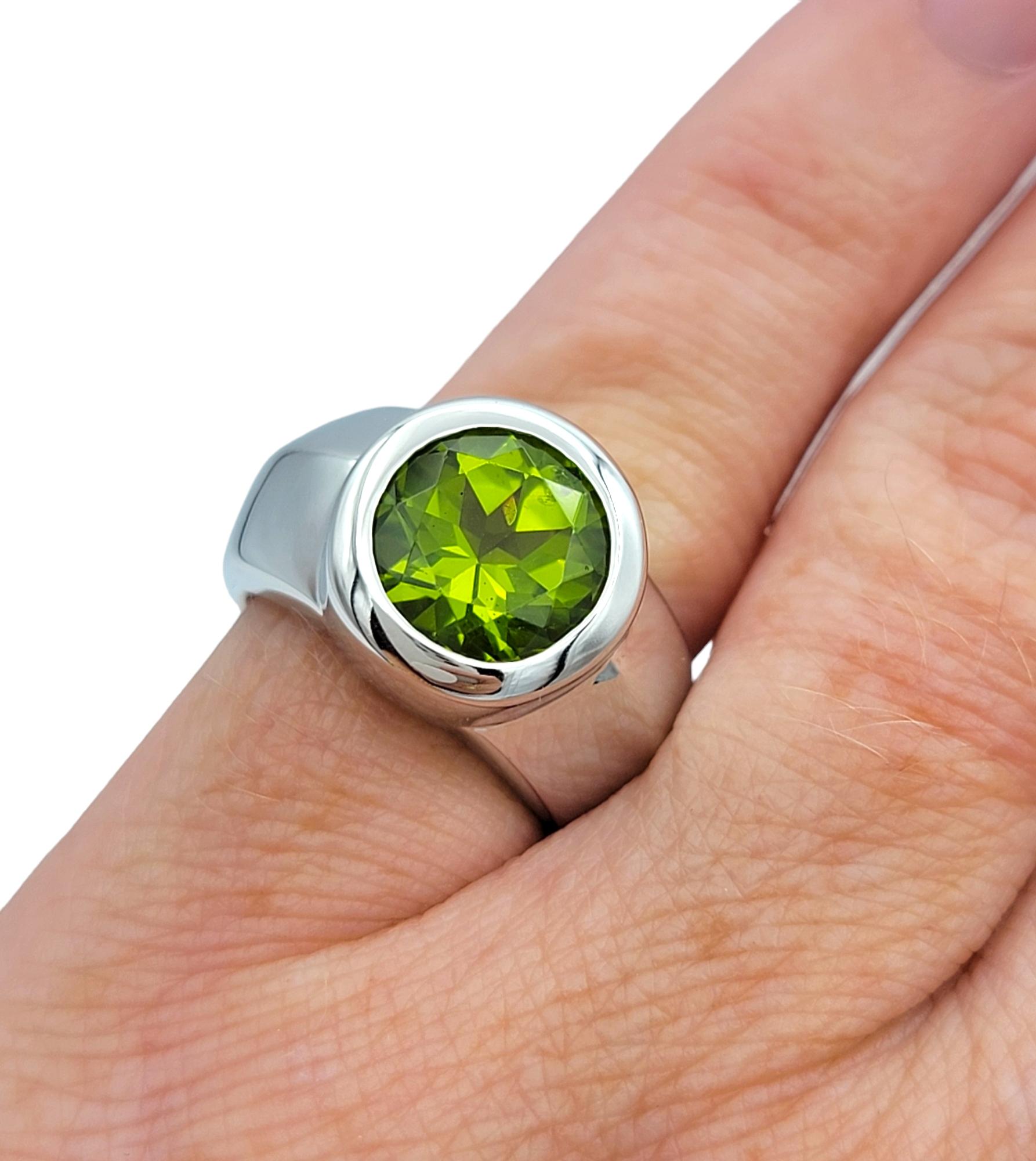 2.65 Carat Round Cut Bezel Set Peridot Wide Band Ring in 14 Karat White Gold For Sale 4