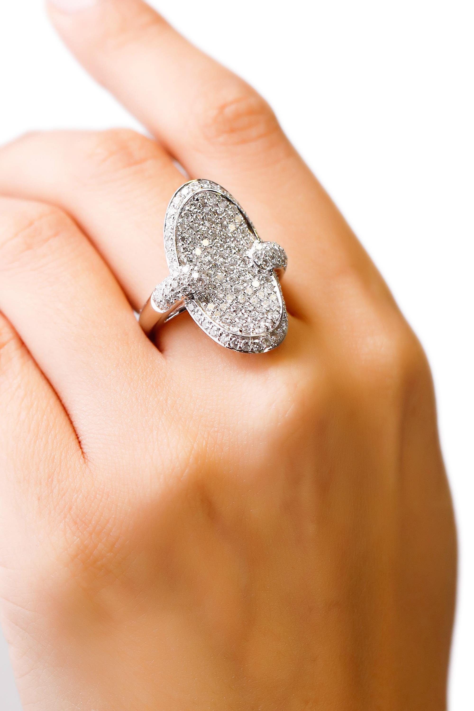 2,65 Karat Rundschliff Pavé Diamant 14 Karat Weißgold Verlobungsring Designer im Zustand „Neu“ im Angebot in New York, NY