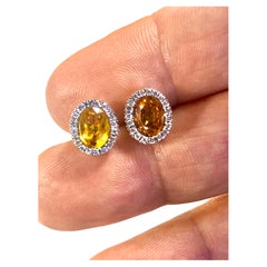 Orecchini con diamante e zaffiro giallo Vivid Diamonds da 2,65 carati in oro 18 carati