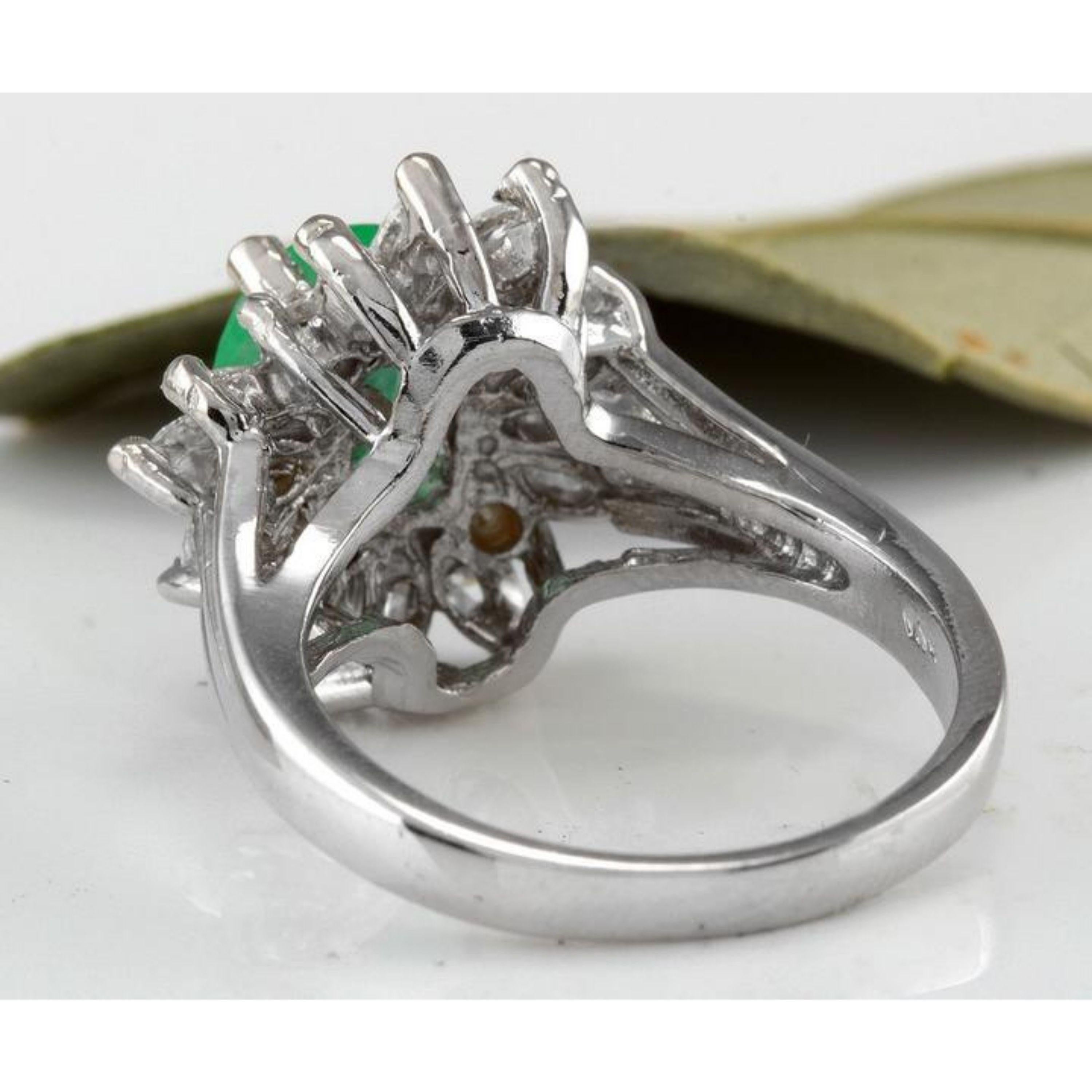2.65 Carat Natural Colombian Emerald and Diamond 14 Karat Solid White Gold Ring In New Condition For Sale In Los Angeles, CA