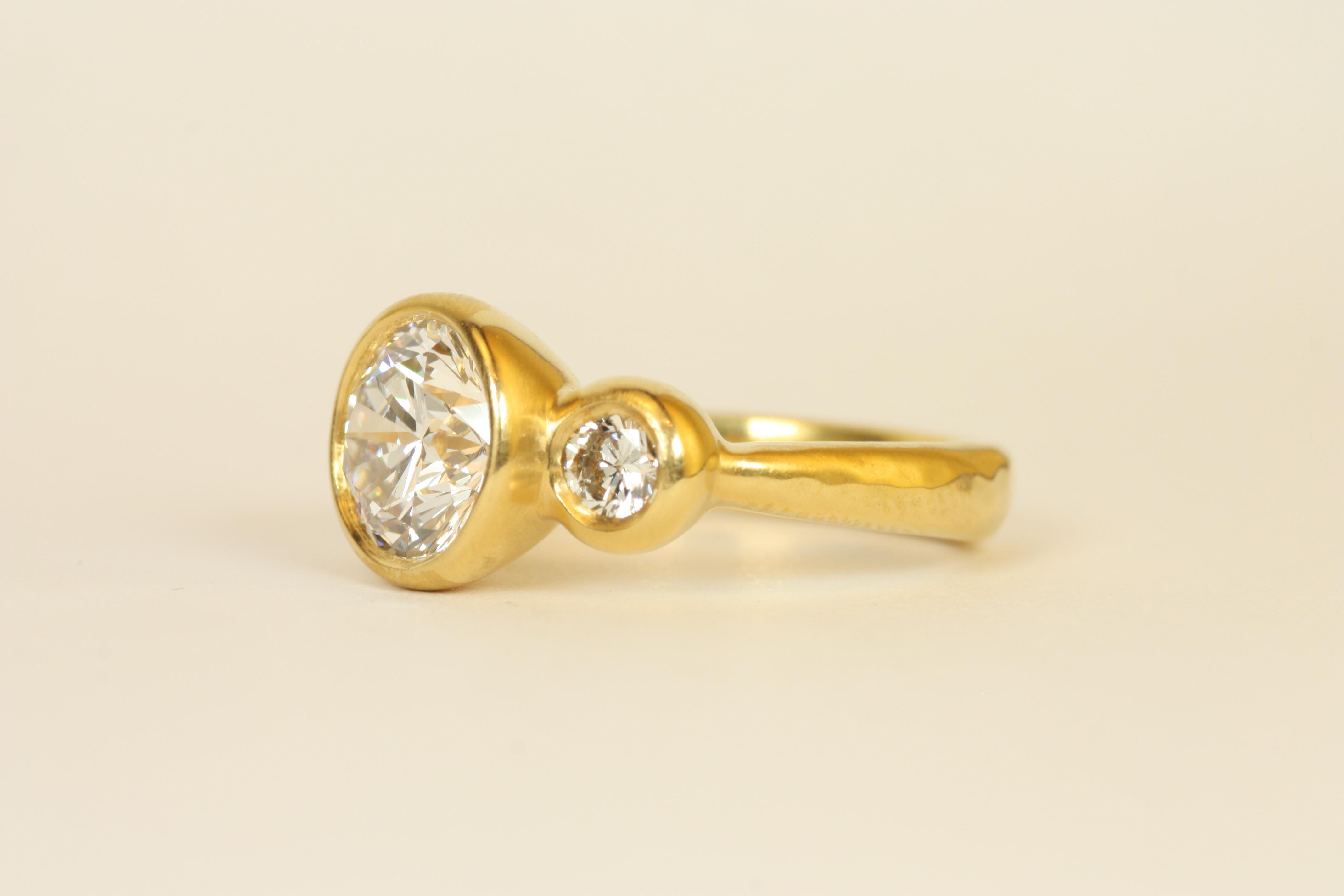 2.65 Total Carat Round Diamond 22K Gold 3-Stone Engagement Ring In New Condition For Sale In Santa Monica, CA