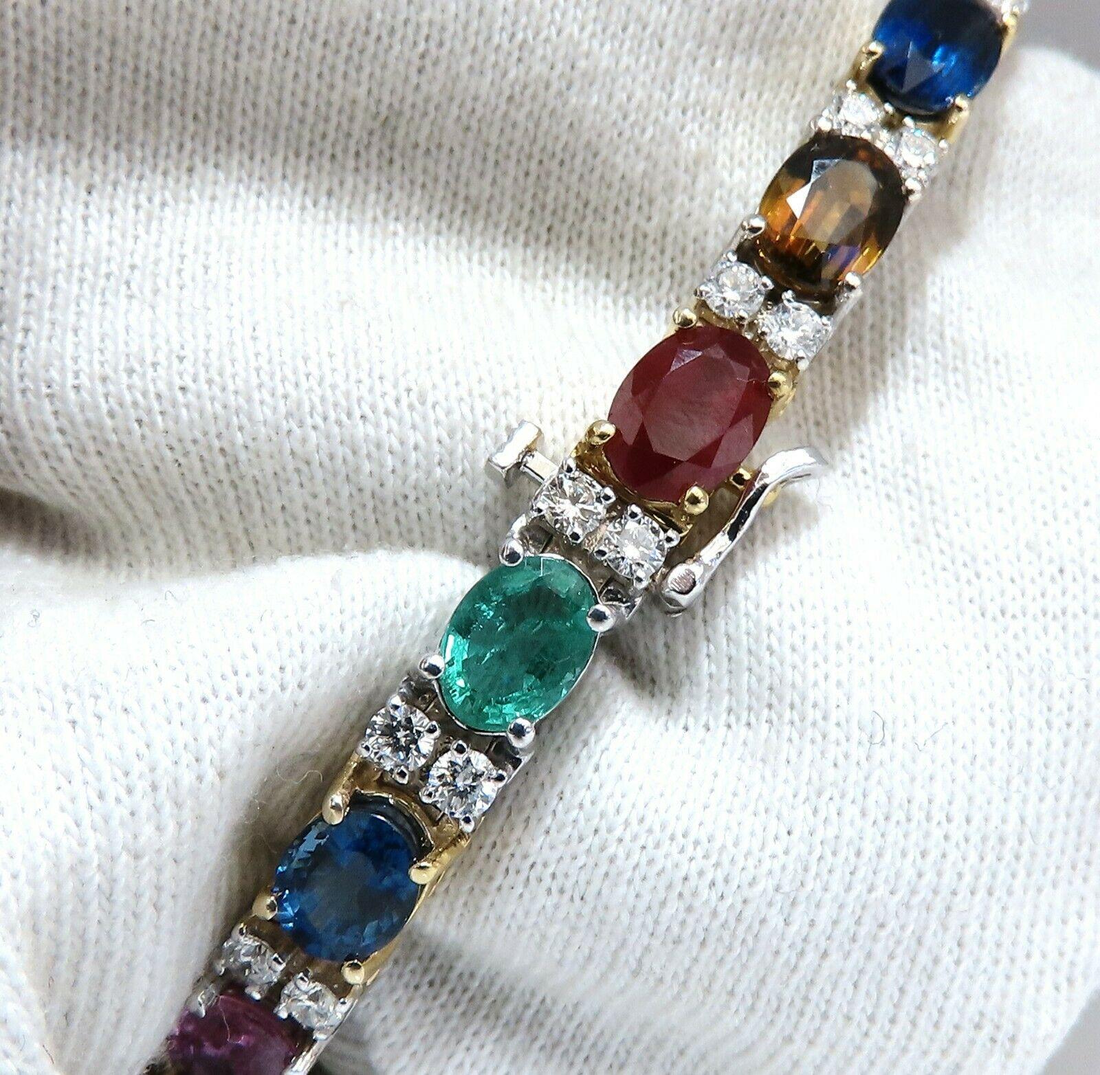 26.50 Ct Natural Emeralds Aquamarines Red Tourmaline Bracelet 14 Karat Gemline In New Condition For Sale In New York, NY